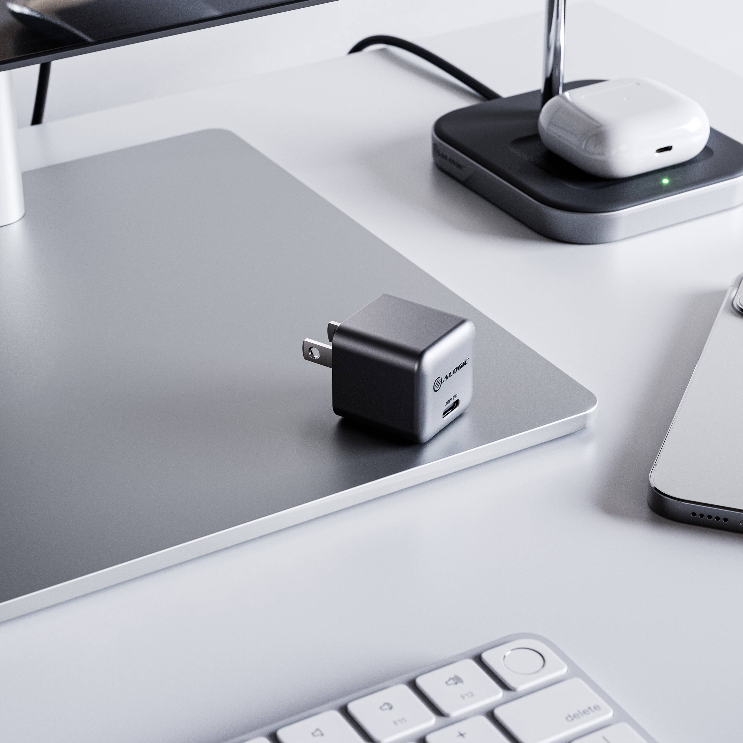ALOGIC 30W GaN USB-C wall charger, US version, compact single-port design — view 23