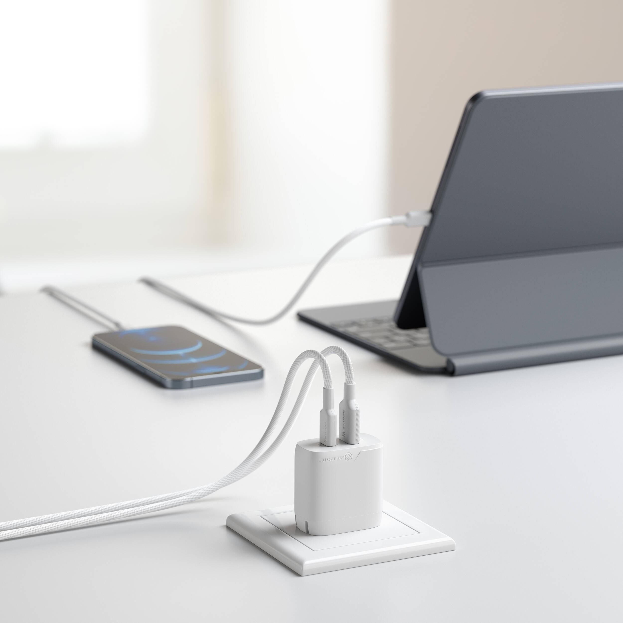 ALOGIC 2X32 Rapid Power 32W GaN wall charger with dual USB-C ports — view 17