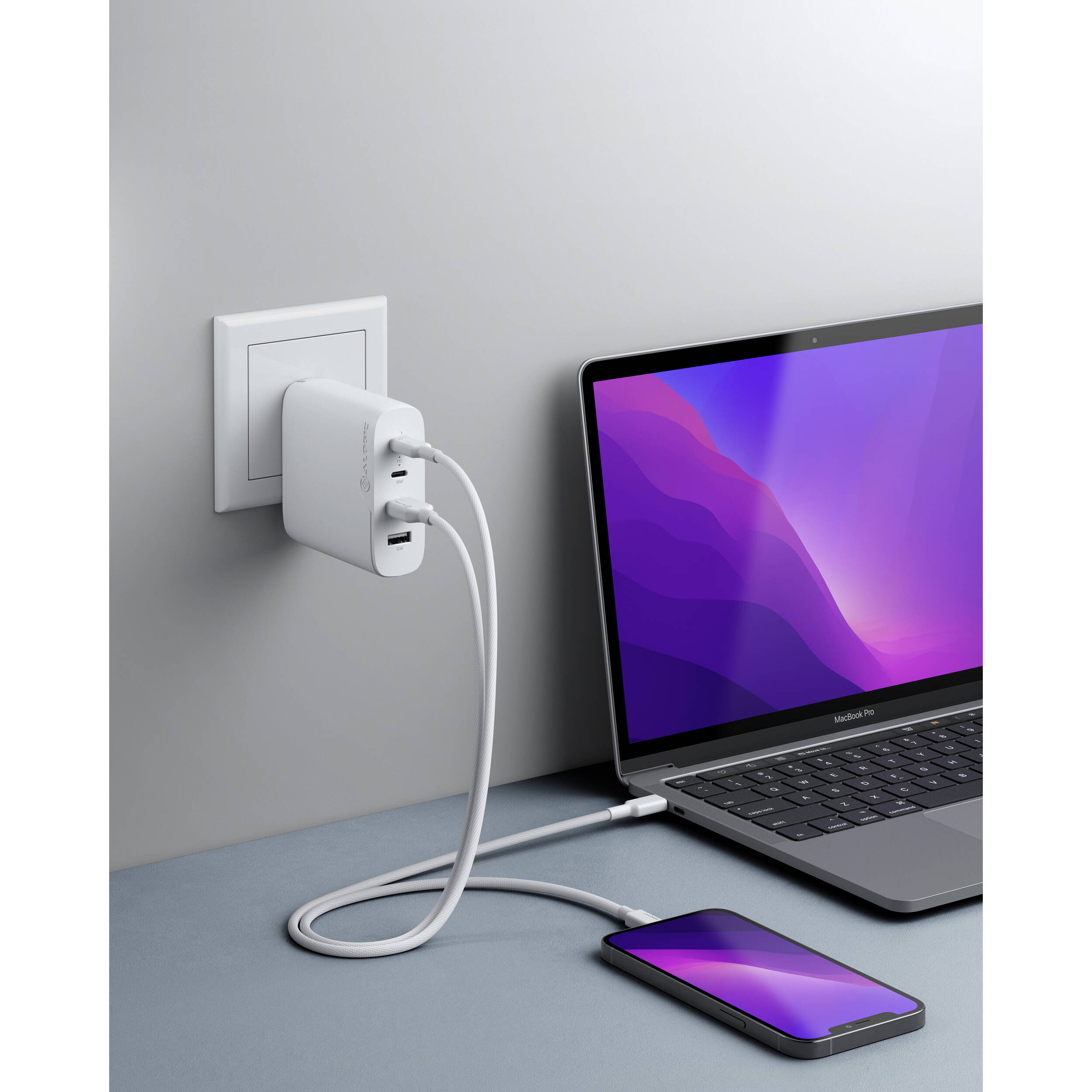 ALOGIC 4X100 Rapid Power 4-port 100 W GaN charger with USB-C charging — view 21