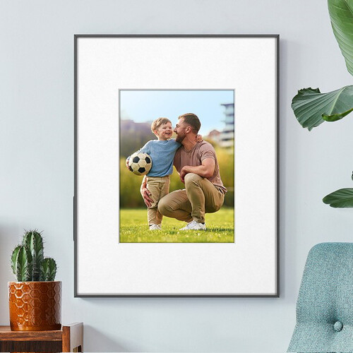 Aluratek 13.3-inch Wi-Fi ePaper digital photo frame with built-in battery — view 11