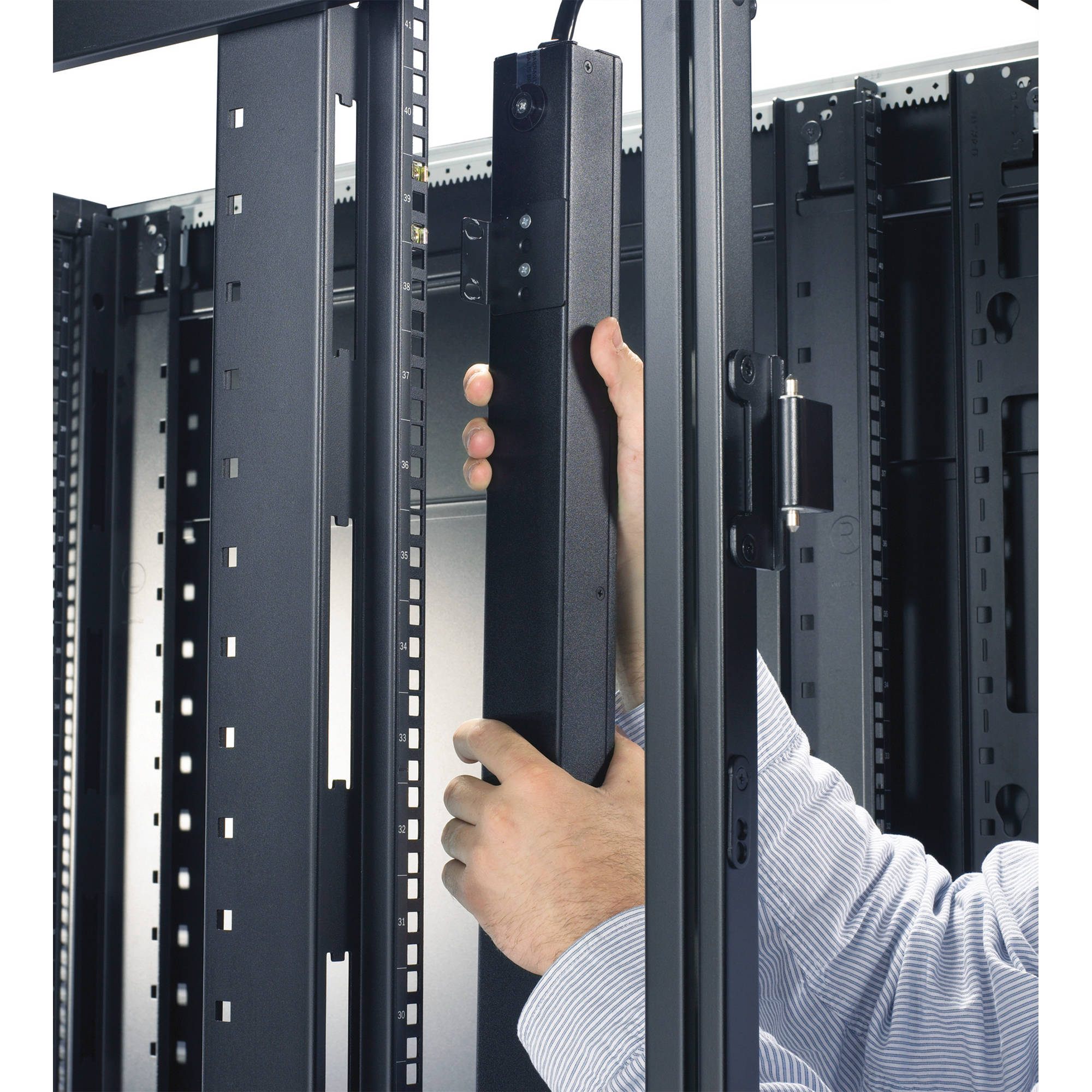 Rack PDU Zero U 20A 120V — view 3