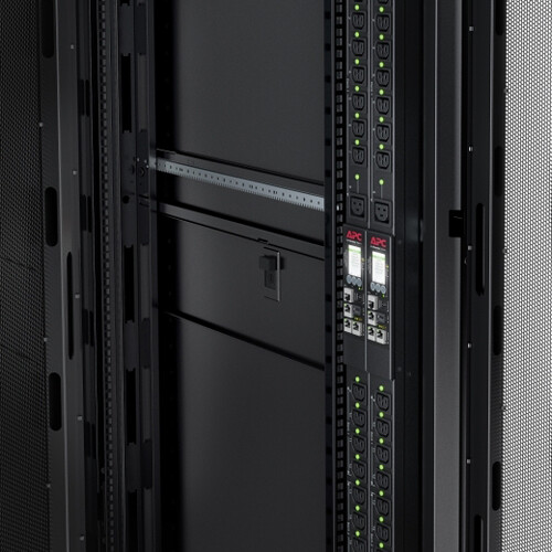 APC Rack PDU 9000 — view 2