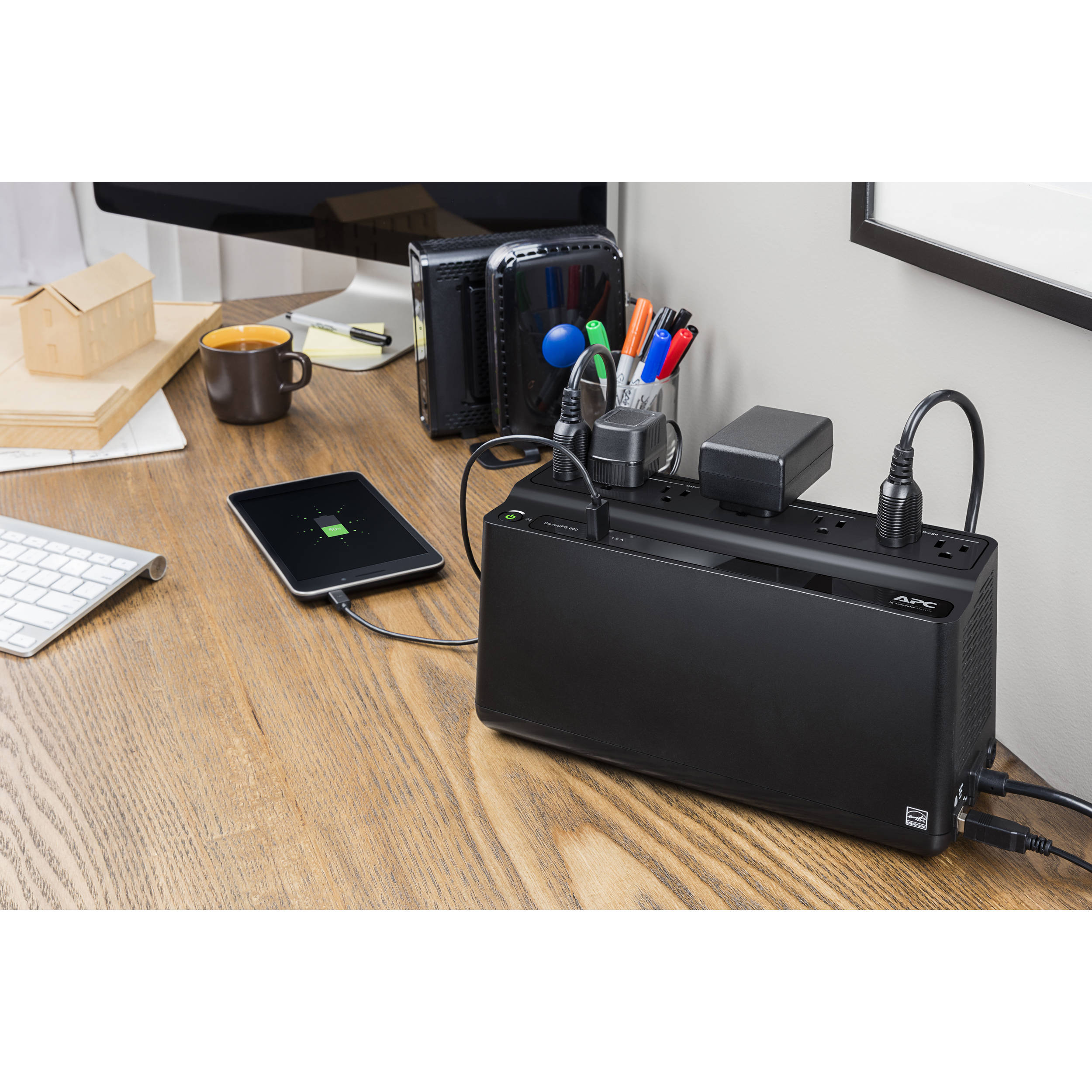 APC Back-UPS ES BE600M1 600 VA desktop UPS with 120 V input and USB charging port — view 4