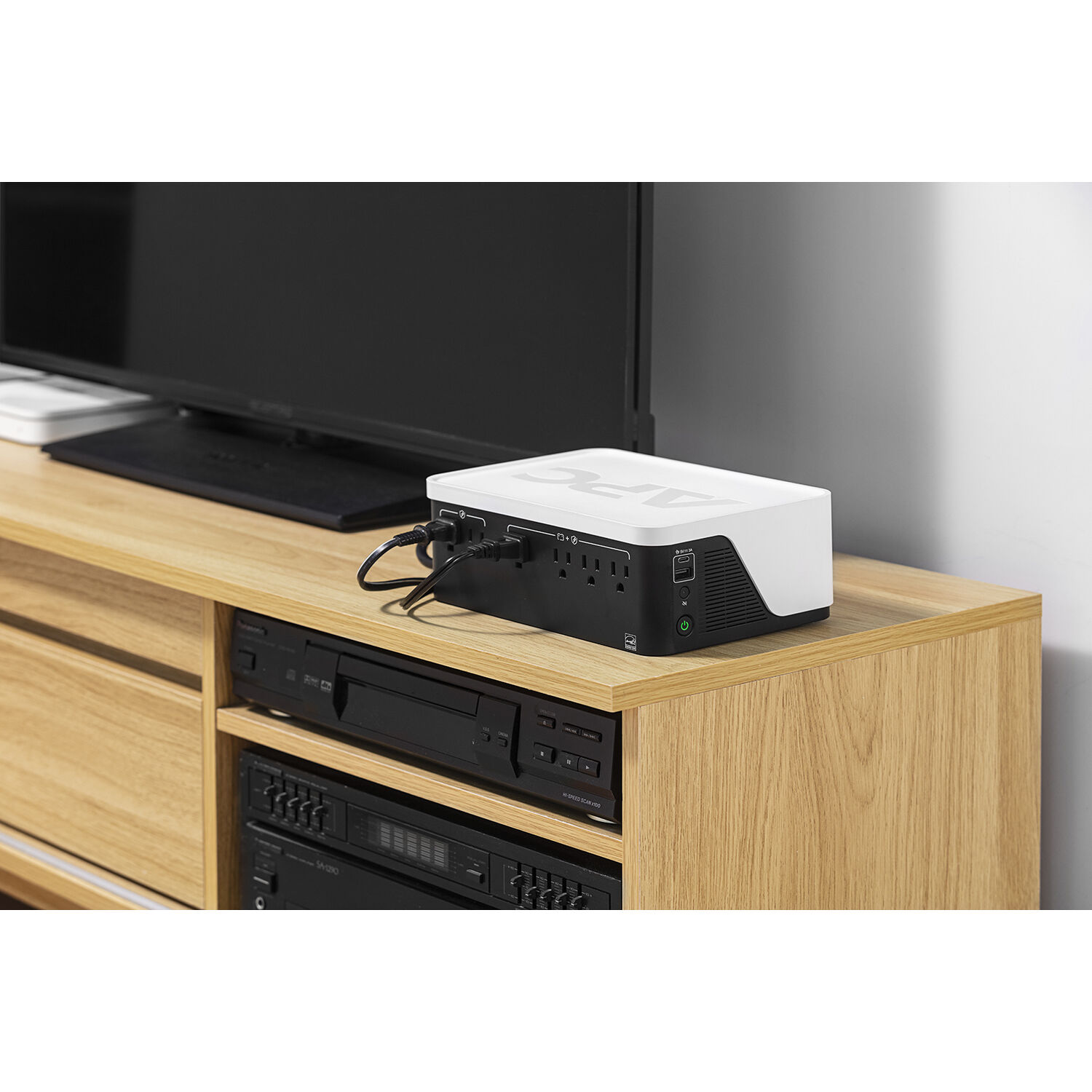 APC Back-UPS BE700G3 desktop UPS with 700 VA capacity and 6 outlets — view 14