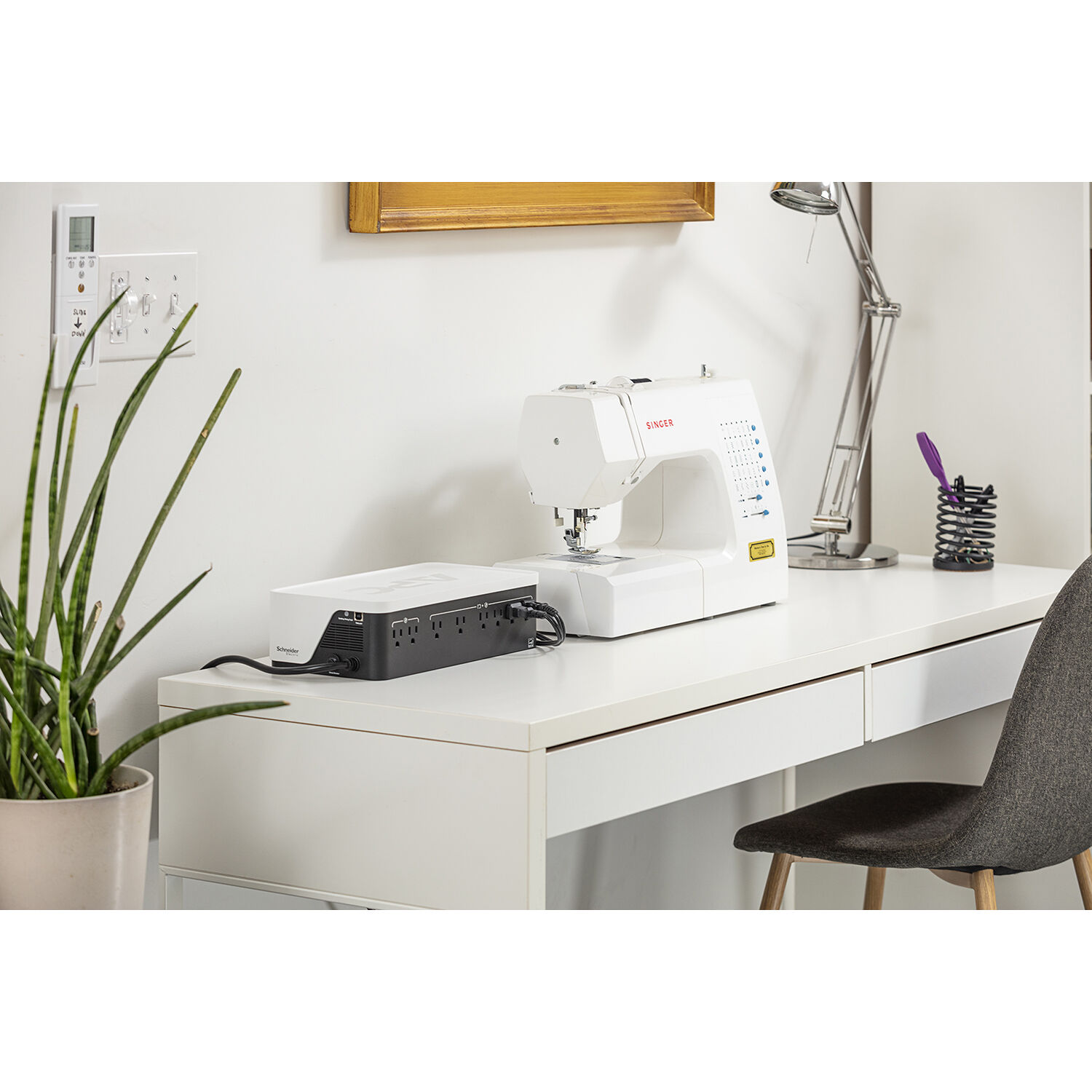 APC Back-UPS BE700G3 desktop UPS with 700 VA capacity and 6 outlets — view 15