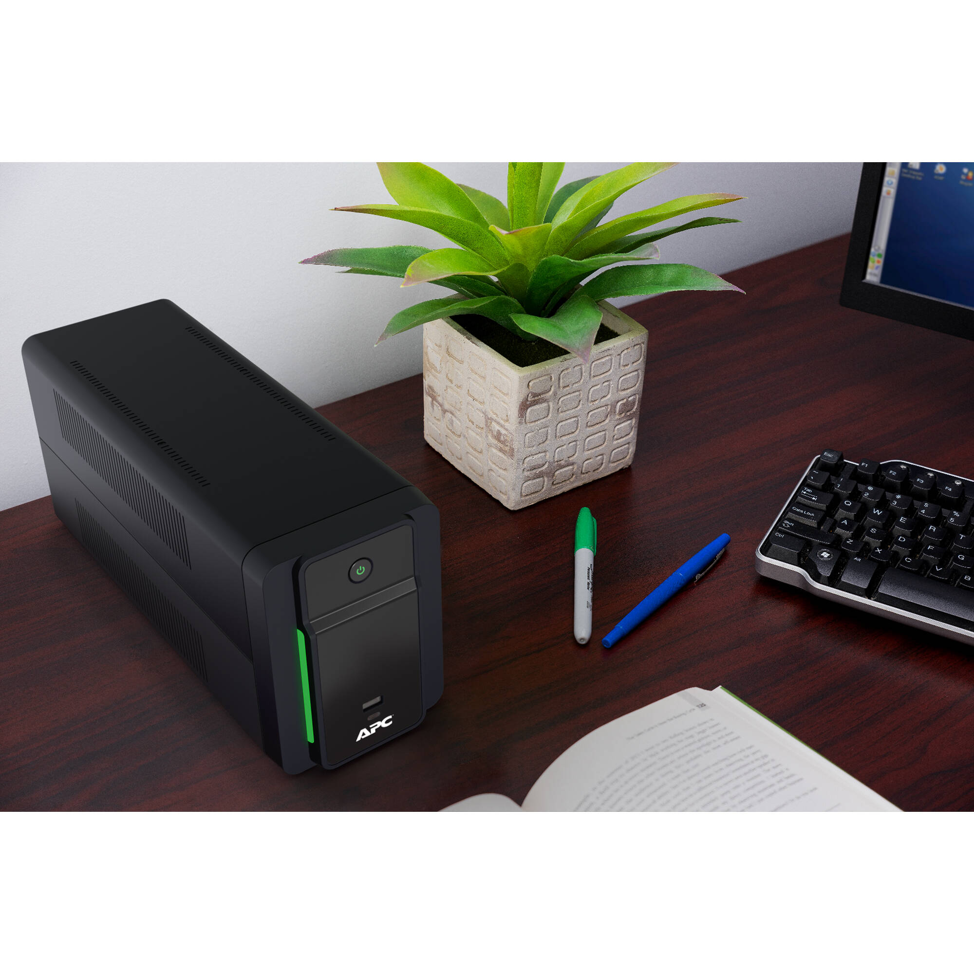 APC Back-UPS 1200VA tower UPS with 8 NEMA 5-15R outlets for desktop and network backup — view 4