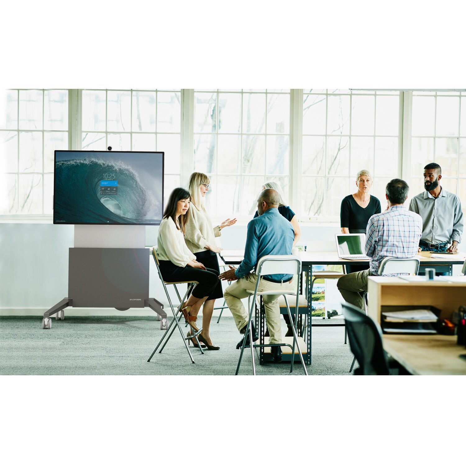 APC CSH2 rechargeable lithium-ion battery for Microsoft Surface interactive white board — view 2