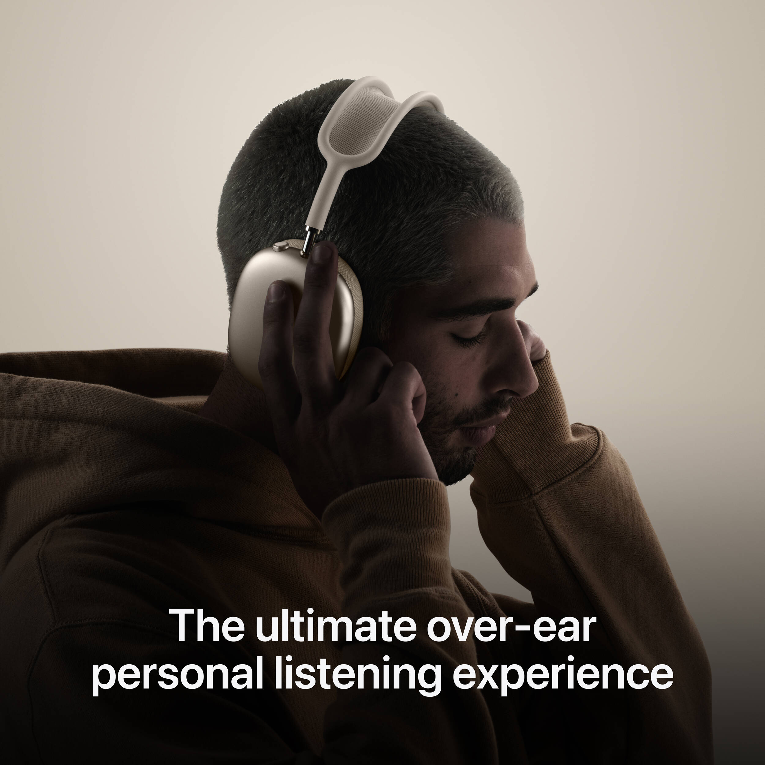 Apple AirPods Max (USB-C) wireless over-ear headphones in Midnight — view 5