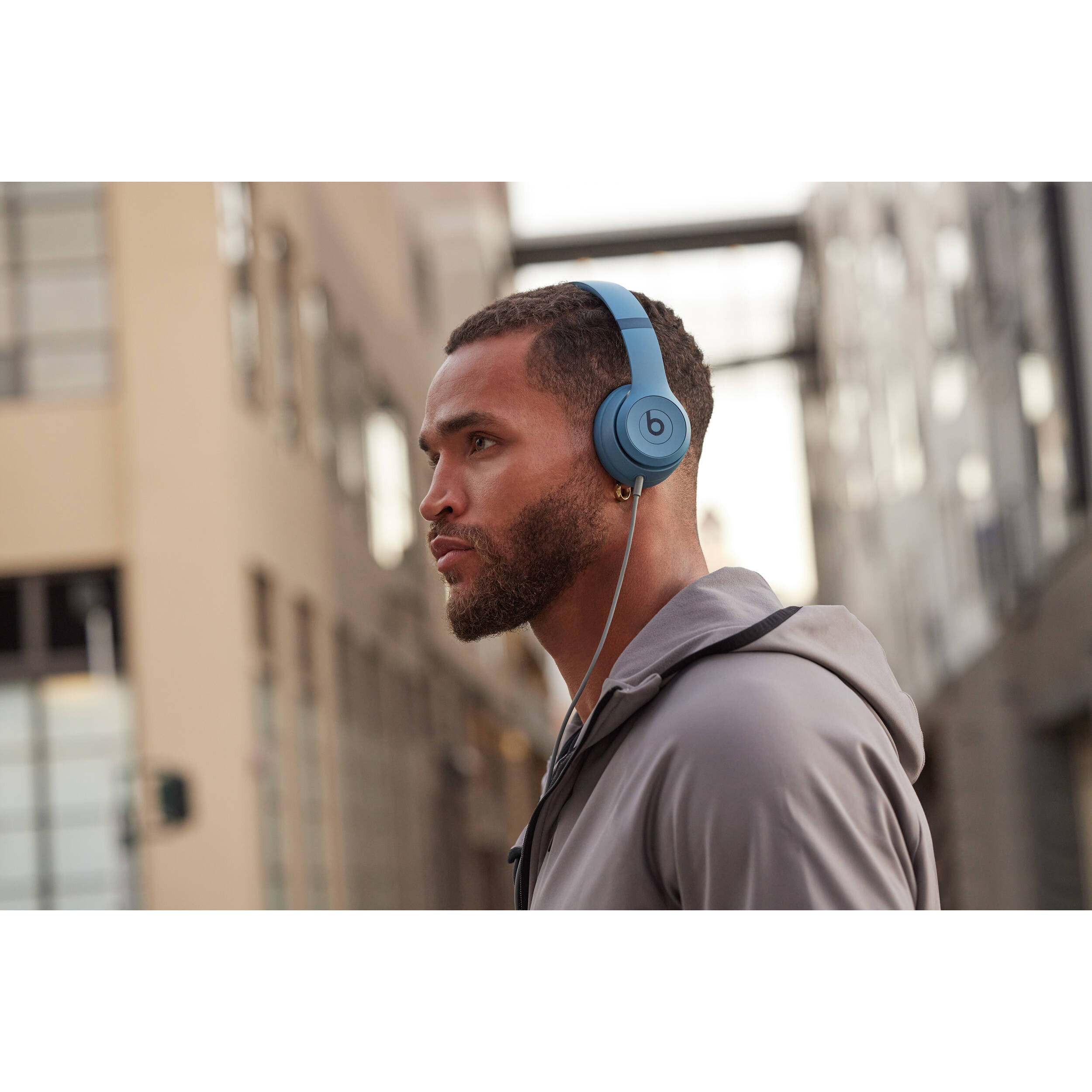 Beats Solo 4 Wireless headset in Slate Blue, compact on-ear wireless design — view 13