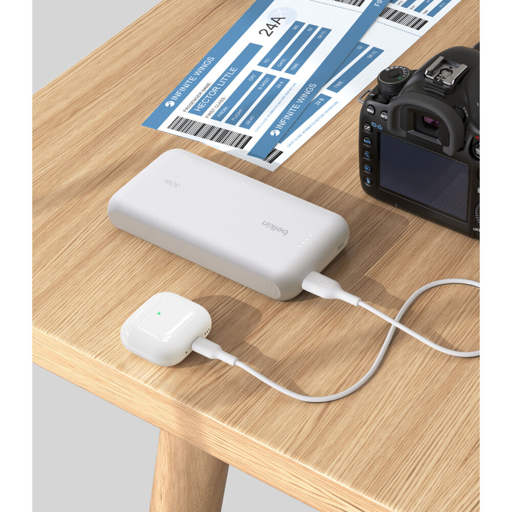 BELKIN MOBILE BOOSTCHARGE PWRBNK BOOSTCHARGE PWRBNK 20K W/INTEGRATED CBL WHT — view 10