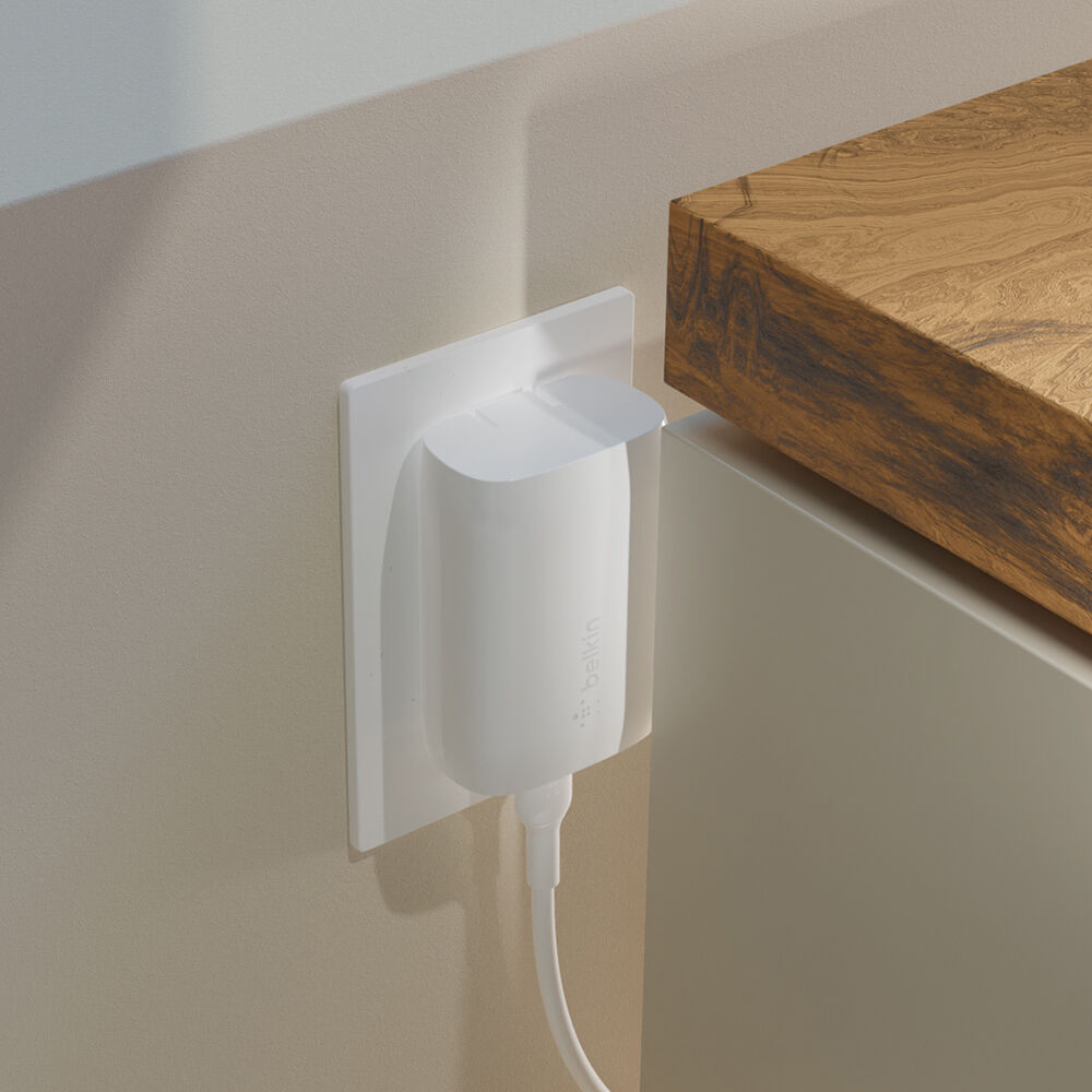 Belkin 30 W PPS USB-C wall charger in white with included 1 m USB-C to USB-C cable — view 11