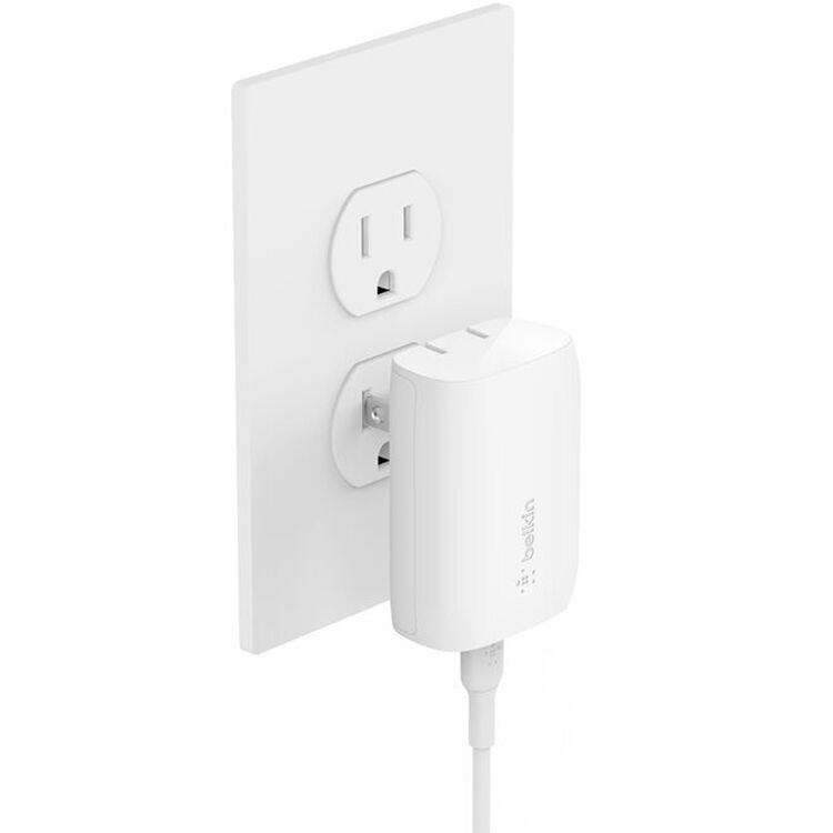 Belkin white 30 W USB-C PPS wall charger with single port — view 5
