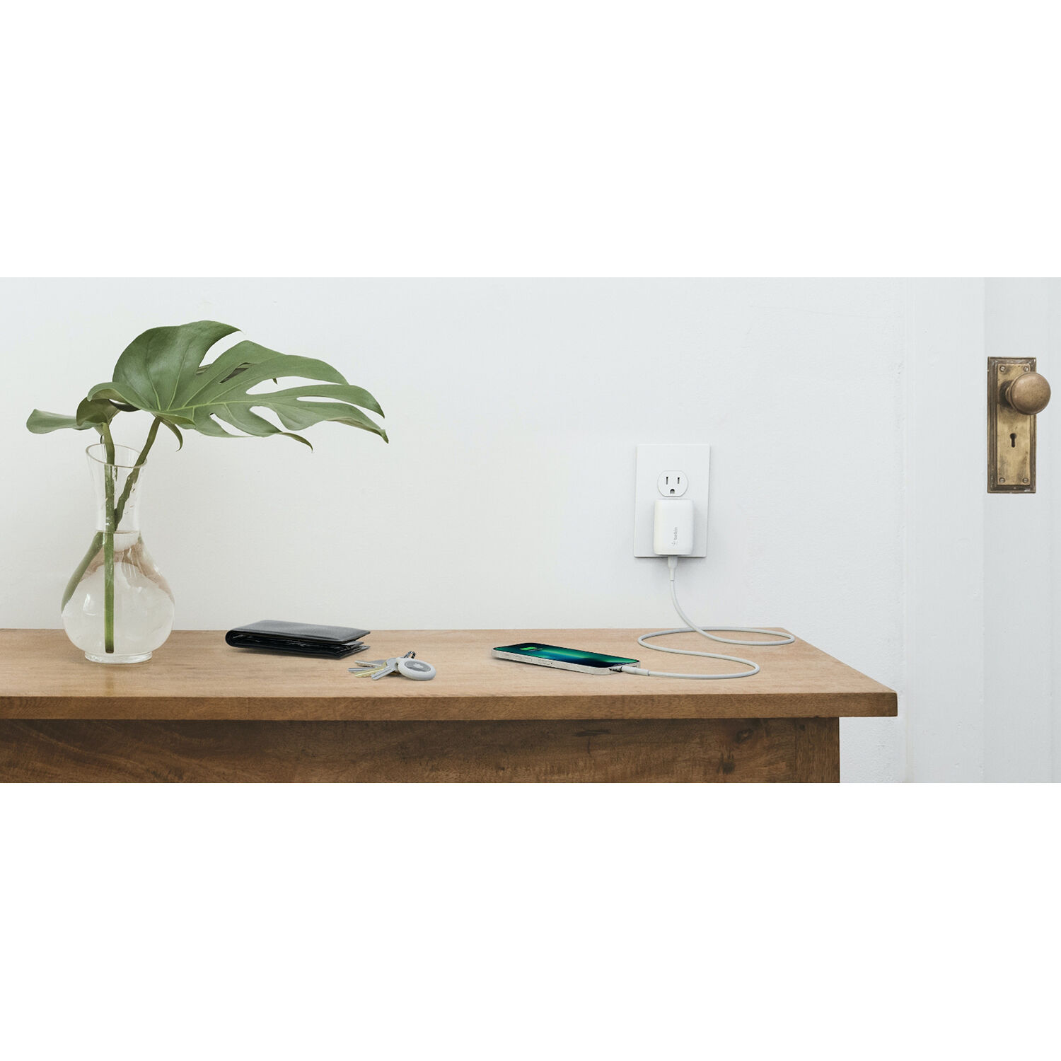 Belkin white 30 W USB-C PPS wall charger with single port — view 6