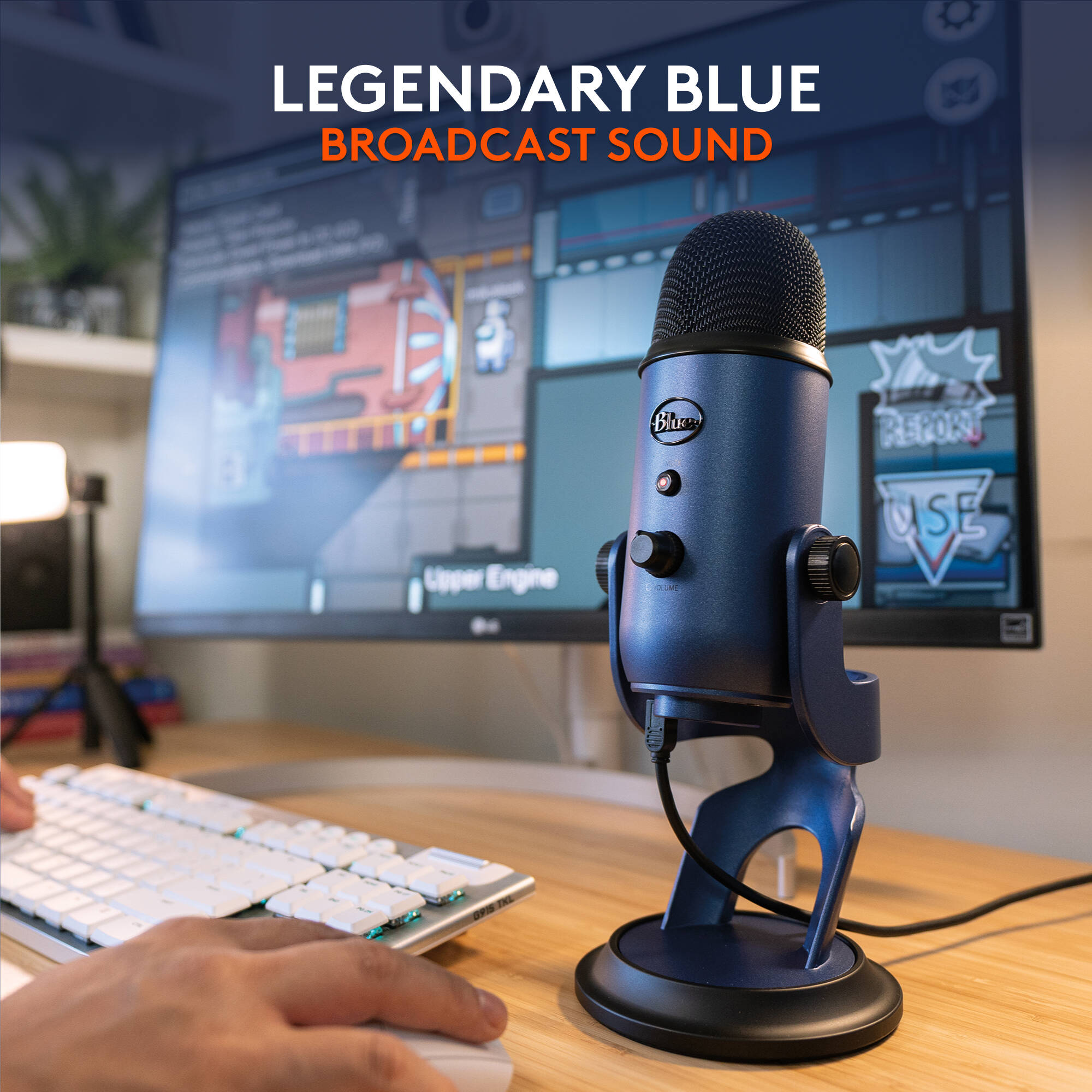 Logitech USB microphone in Midnight Blue with four polar patterns and headphone monitoring — view 2