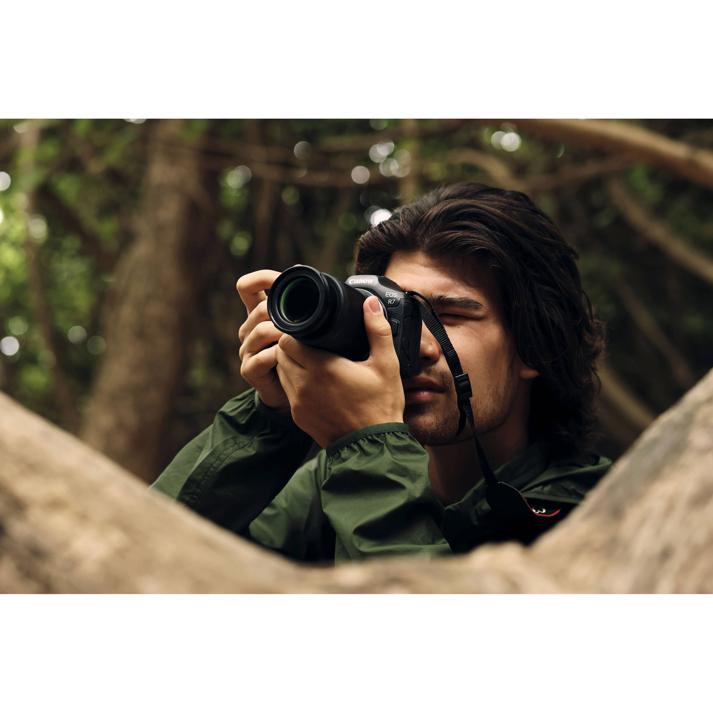 Canon EOS R7 mirrorless camera kit with RF-S18-150mm F3.5-6.3 IS STM lens — view 15