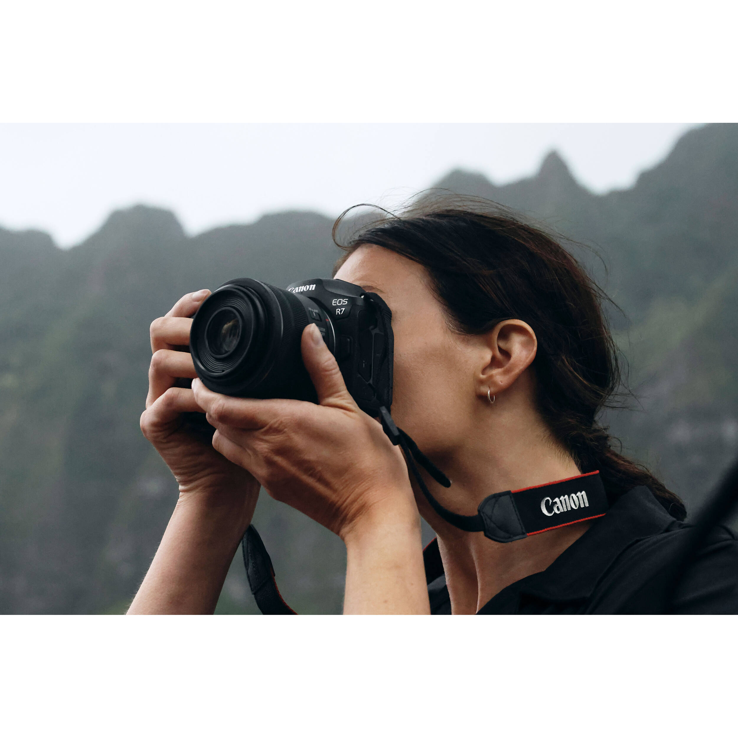 Canon EOS R7 mirrorless camera kit with RF-S18-150mm F3.5-6.3 IS STM lens — view 21