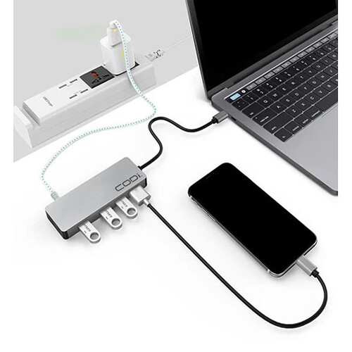 CODI 5-IN-1 USB C 3.1 HUB WITH BUILT-IN BLUE INDICATOR LIGHT — view 6