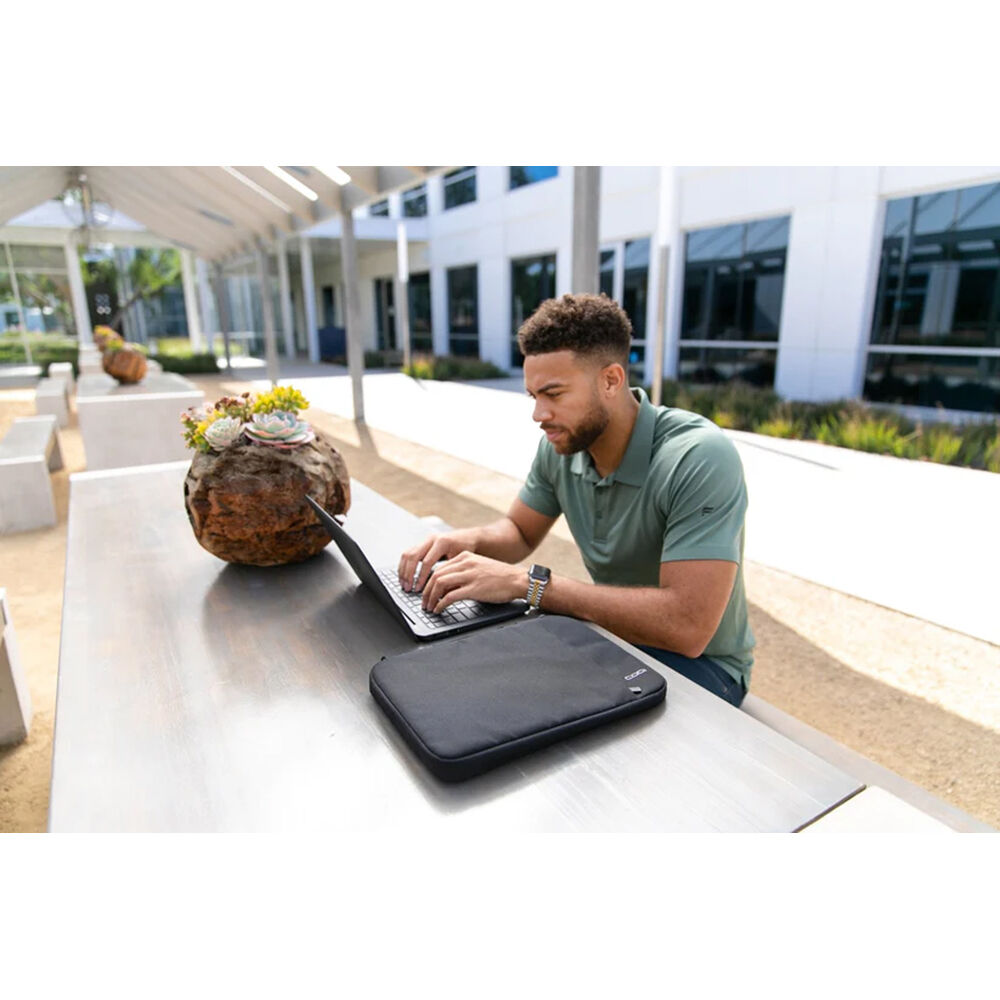 CODI AEGIS 13.3IN  LAPTOP SLEEVE BLACK ZIPPERED CHROMEBOOK CASE — view 6