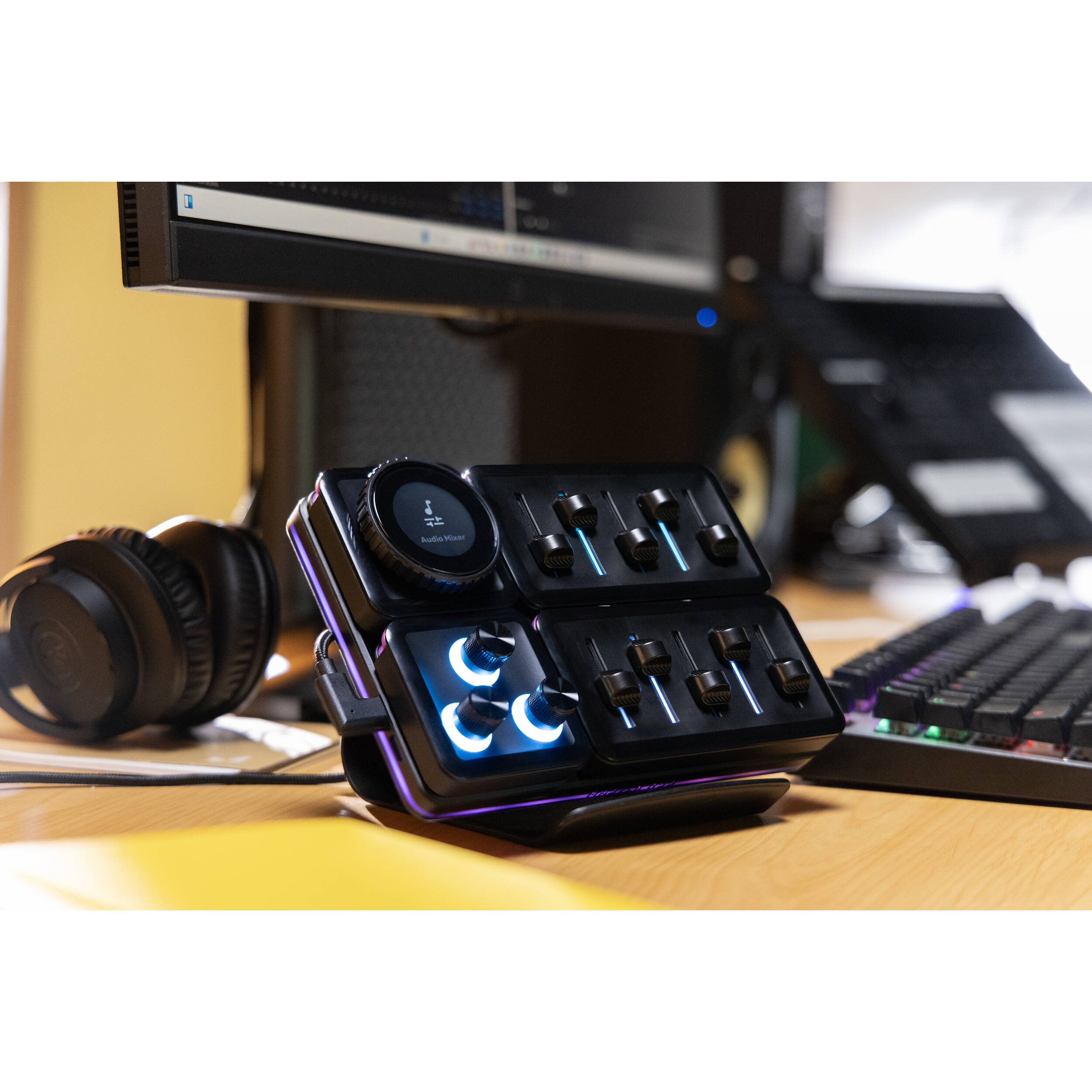 Cooler Master Encoder Dial Module MHDD01AA22 for scene switching, volume control, and creative workflow input — view 5