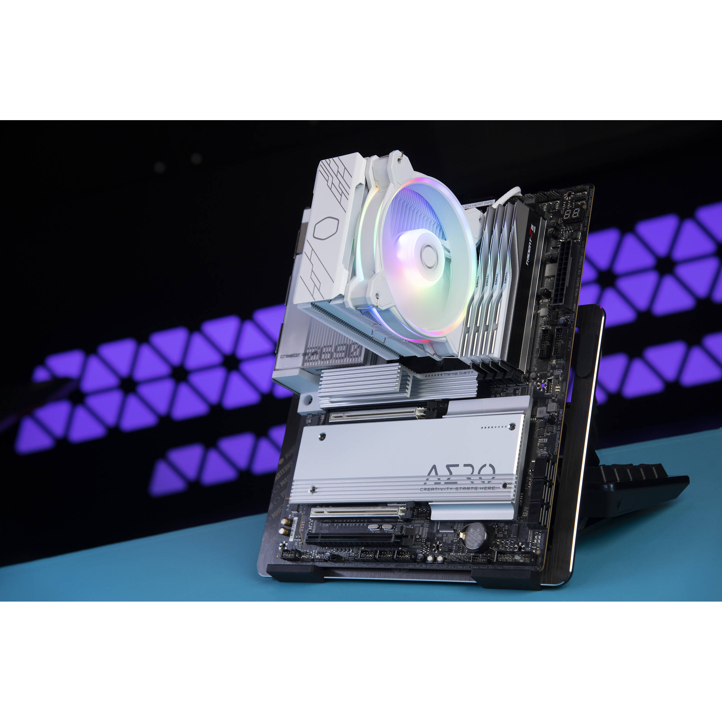 Cooler Master Hyper 212 Halo White tower CPU cooler with white heatsink and ARGB fan — view 22