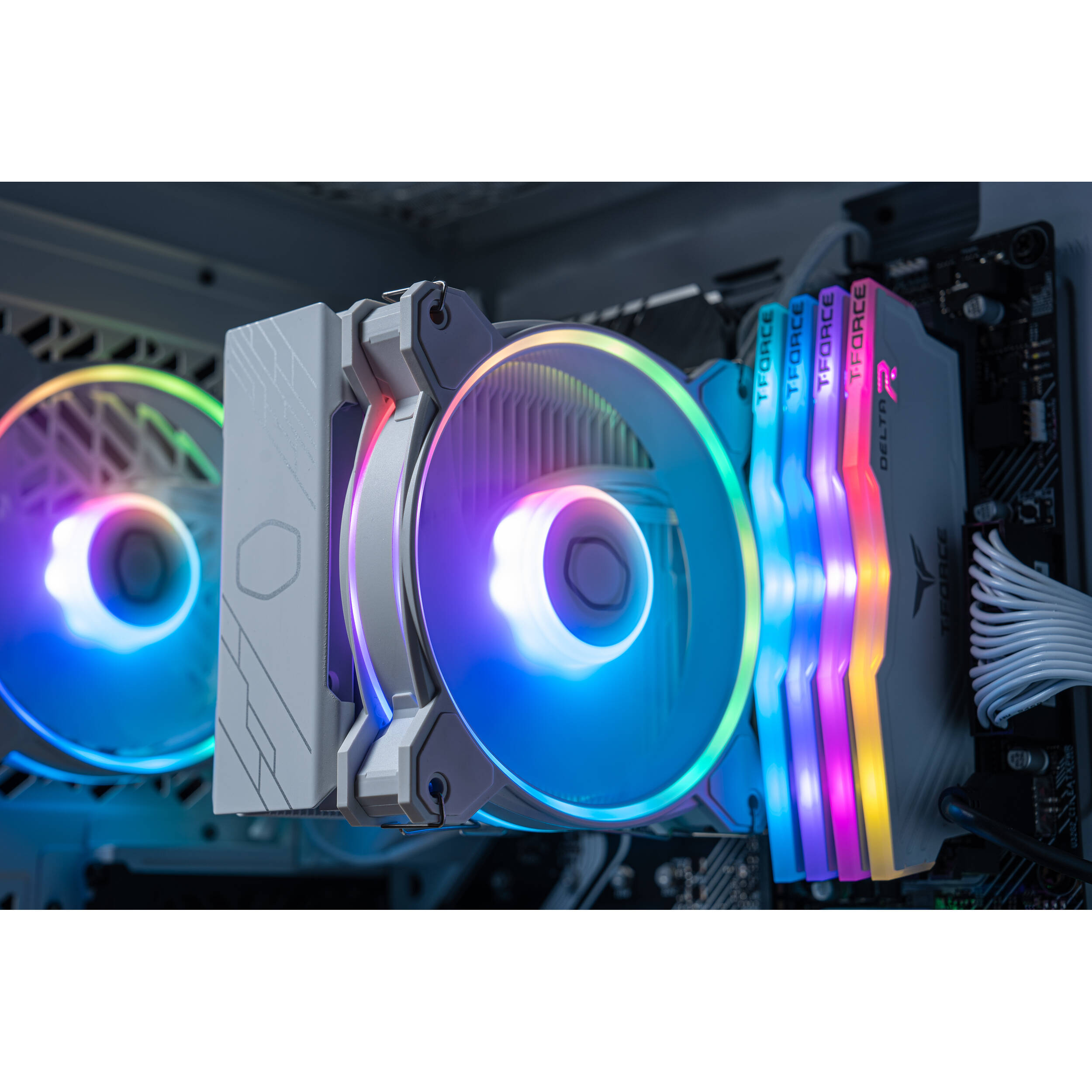 Cooler Master Hyper 212 Halo White tower CPU cooler with white heatsink and ARGB fan — view 29