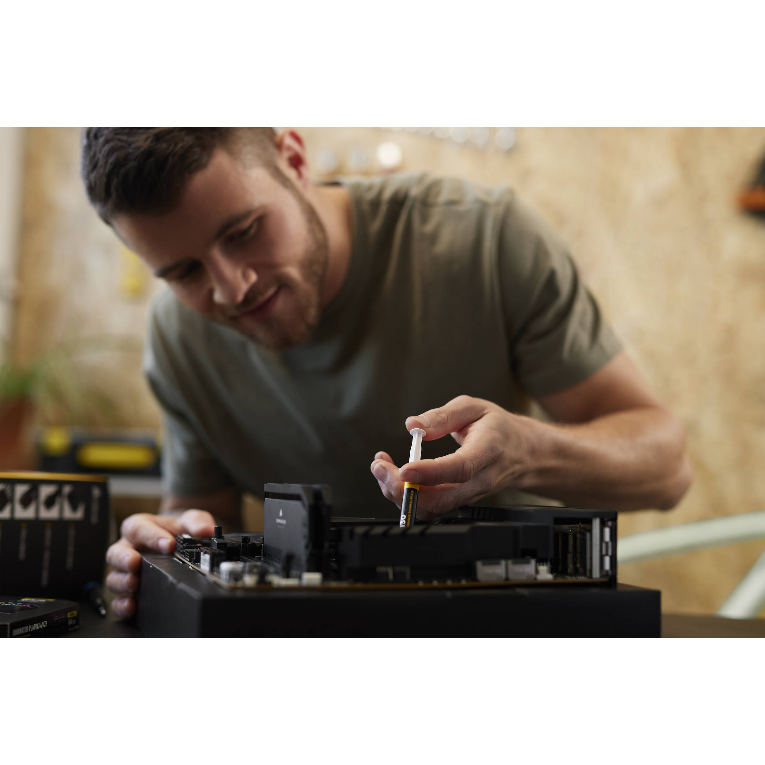 Corsair XTM70 Extreme Performance Thermal Paste Kit 3 g for CPU cooling — view 4