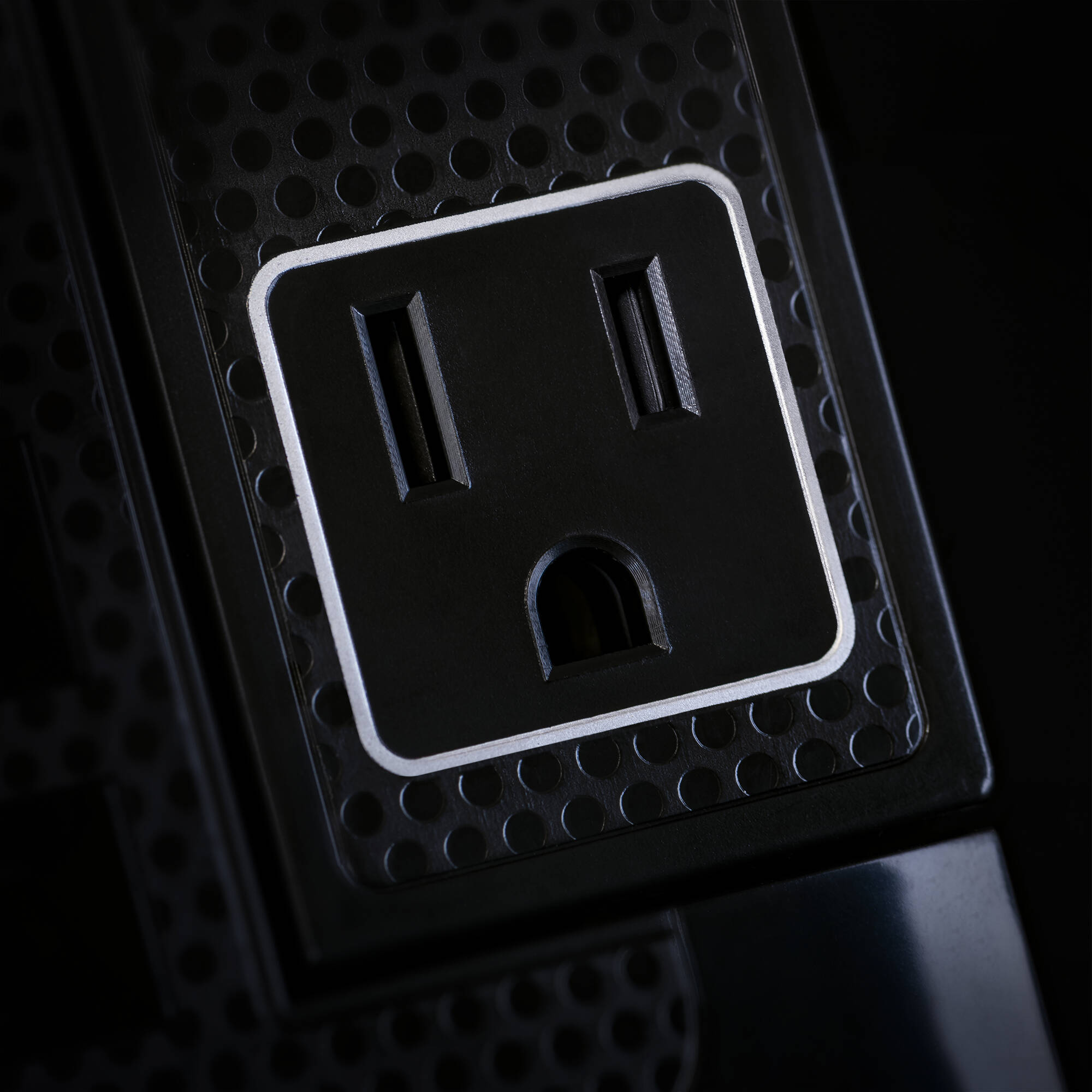 CyberPower HT600WSU2A black wall-tap surge protector with 5 outlets — view 8