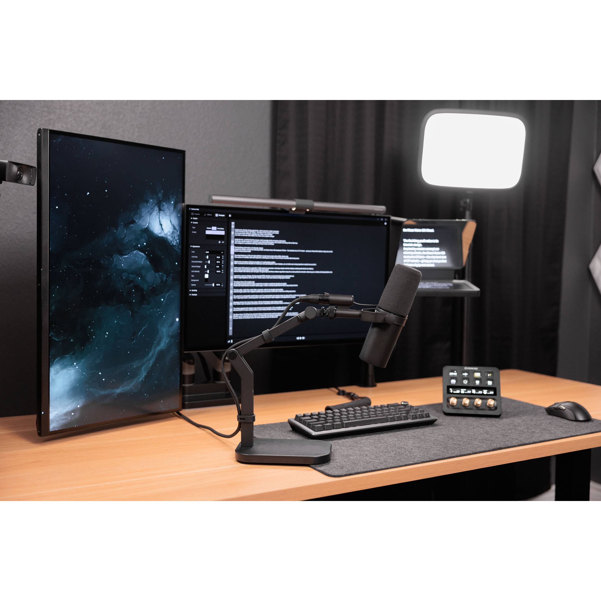 Elgato Wave Desk Stand for stable desktop microphone placement — view 18