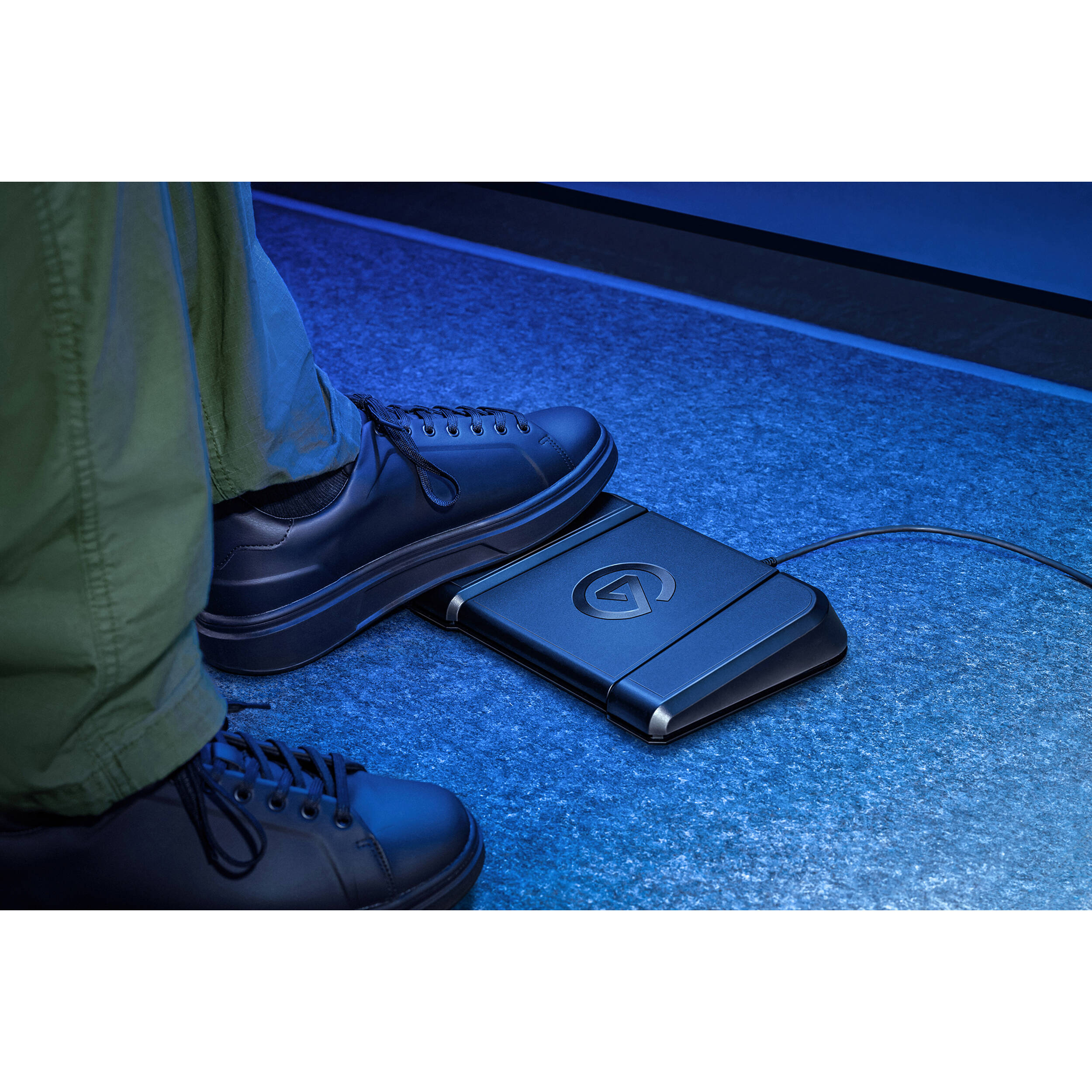 Corsair Stream Deck Foot Pedal for hands-free workflow control — view 27