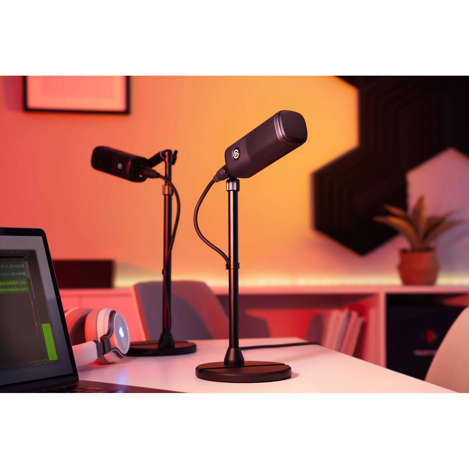 Elgato Wave DX dynamic desktop microphone for streaming and podcasting — view 7