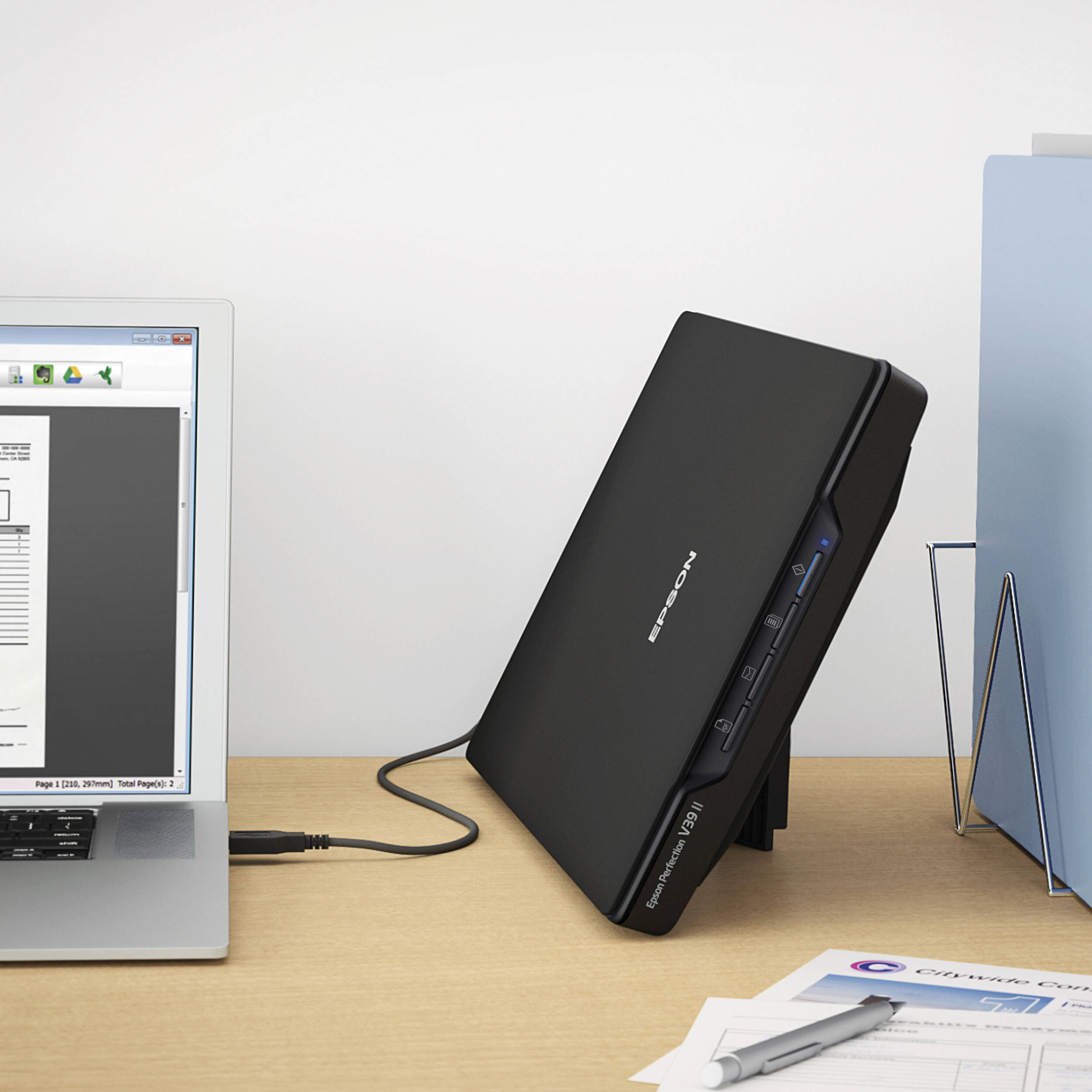 Epson Perfection V39 II flatbed scanner with compact desktop design — view 9