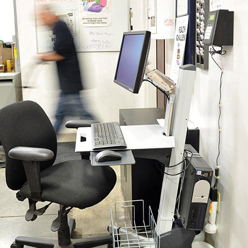 Ergotron NEO FLEX II LCD medical cart with pivoting display support for mobile clinical workflows — view 6