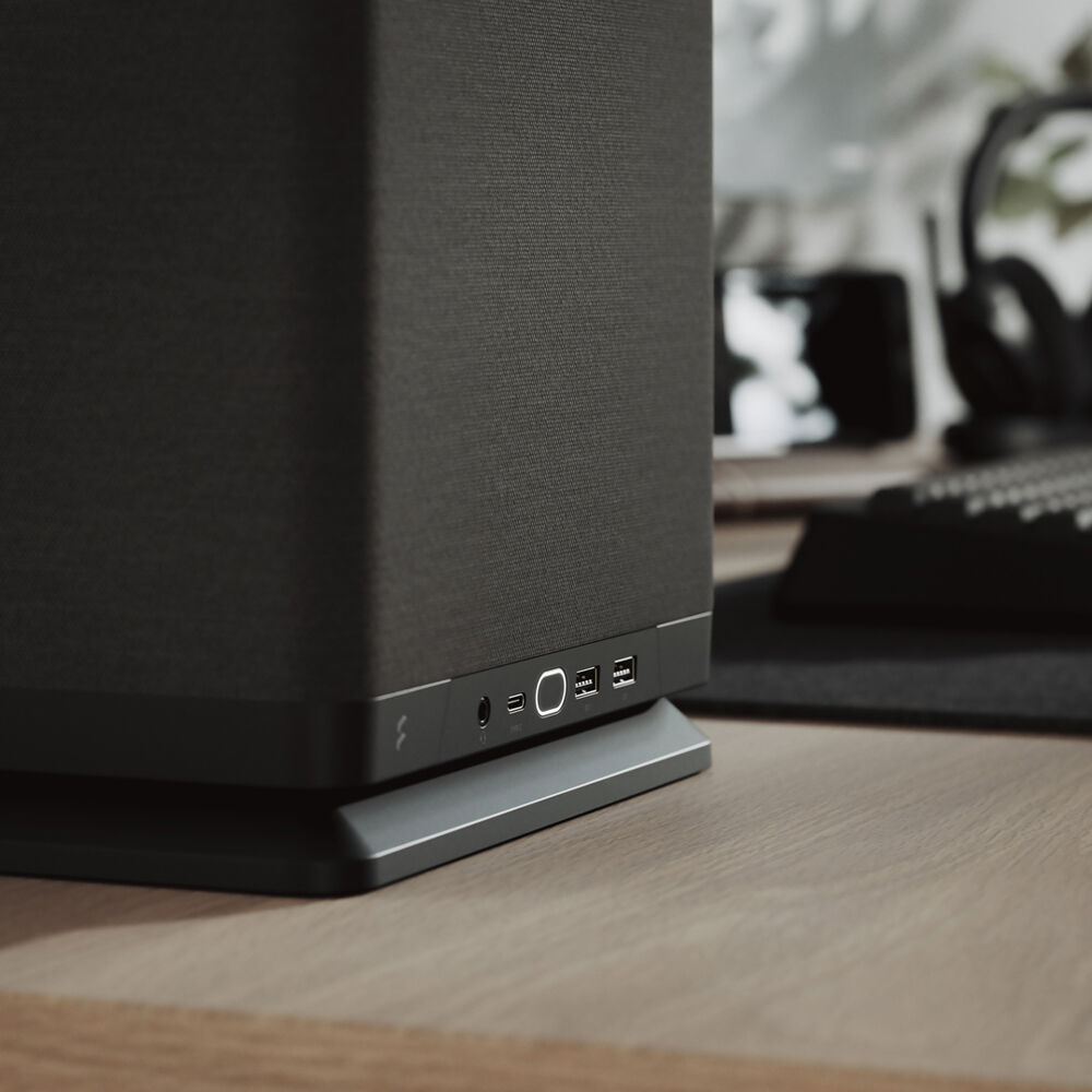 Fractal Design Mood Black compact Mini-ITX case with support for 325 mm GPUs and 280 mm radiators — view 23