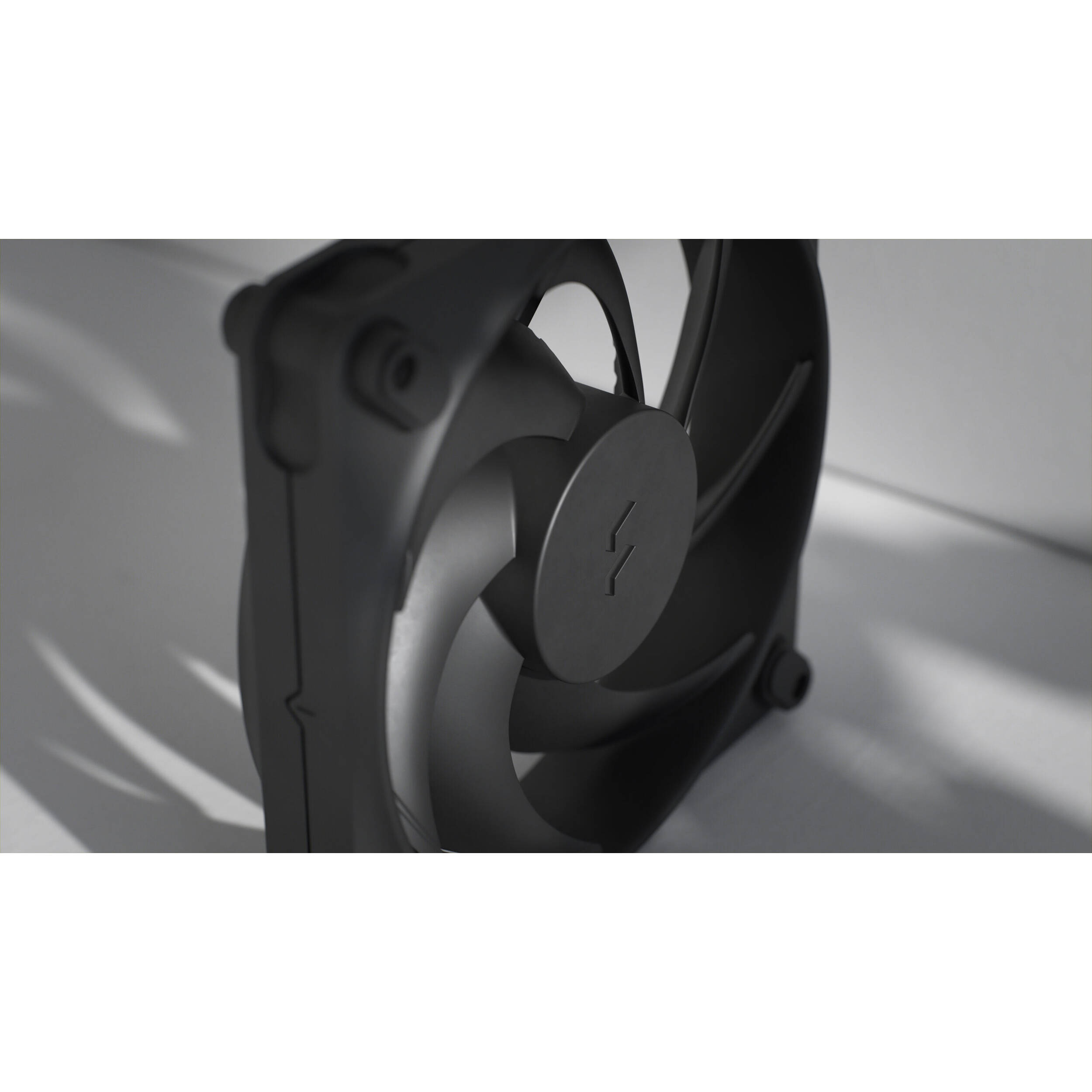 Fractal Design Momentum 12 PWM Black 120 mm case fan — view 7