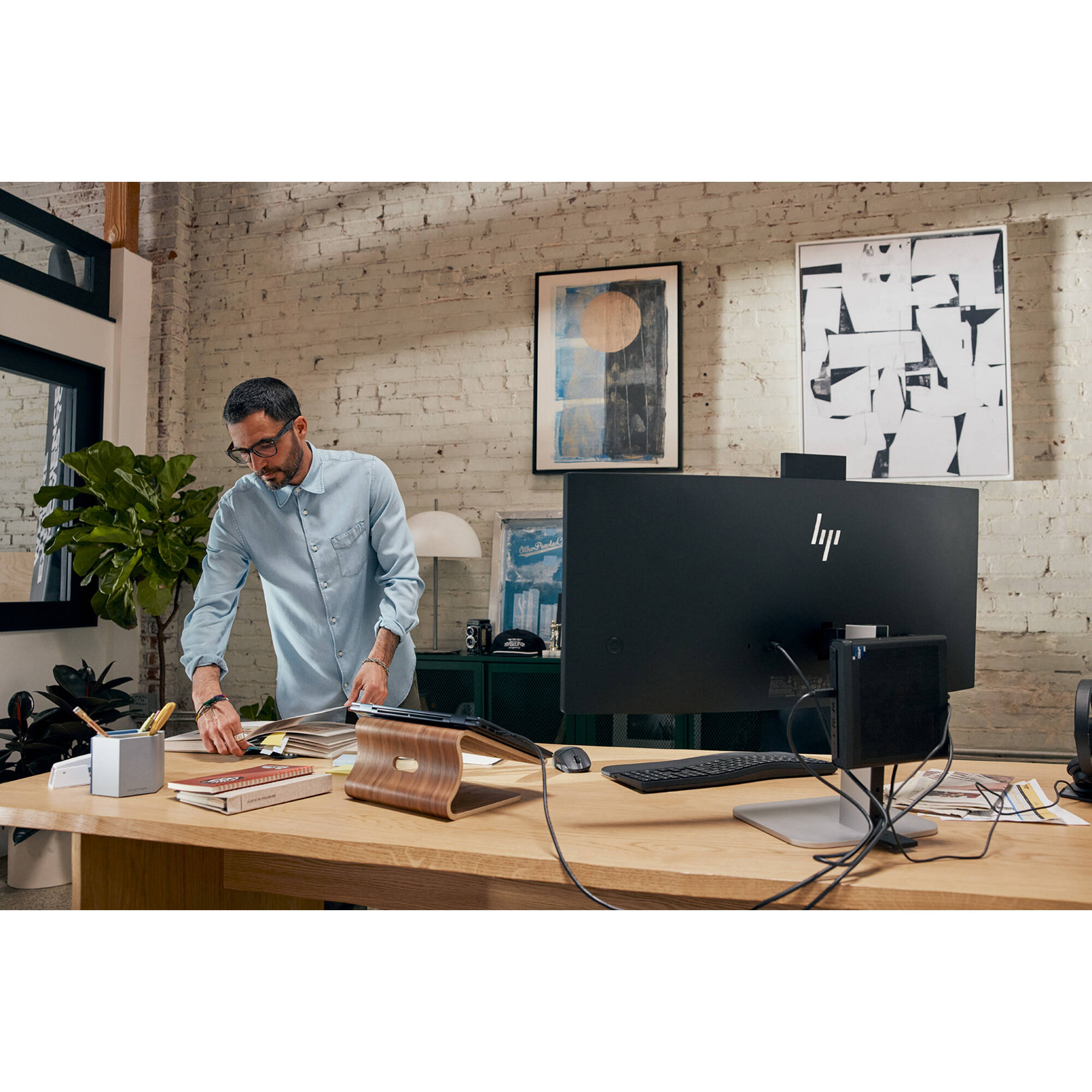 HP S5 Pro 534pm 34-inch WQHD USB-C monitor for wide multitasking and docking — view 7