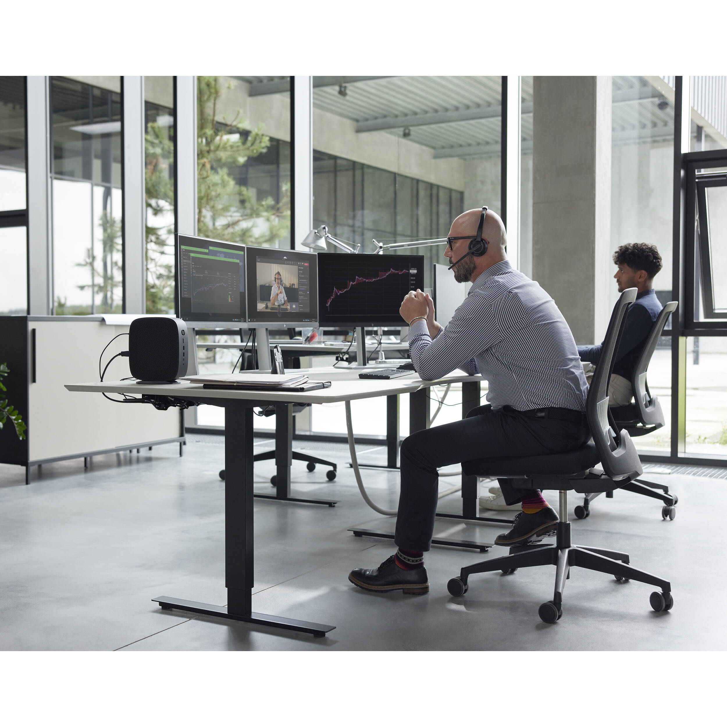 HP Elite t755 desktop thin client with Ryzen V2546, 64 GB RAM, Windows 10, and security slot — view 5