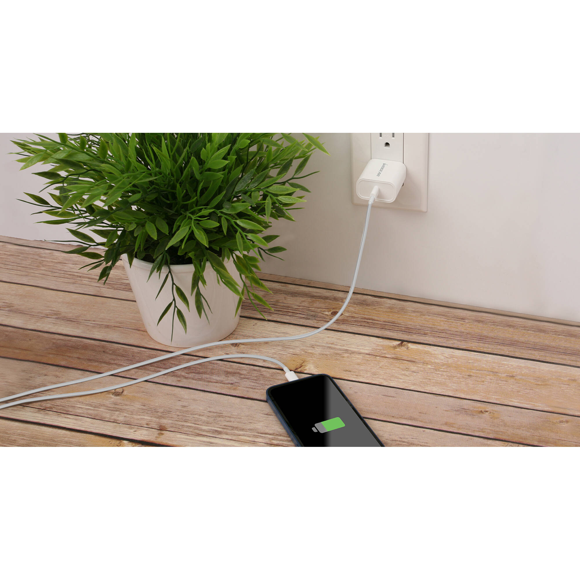 IOGEAR GearPower 20W USB-C charger 2-pack for phones and tablets — view 4