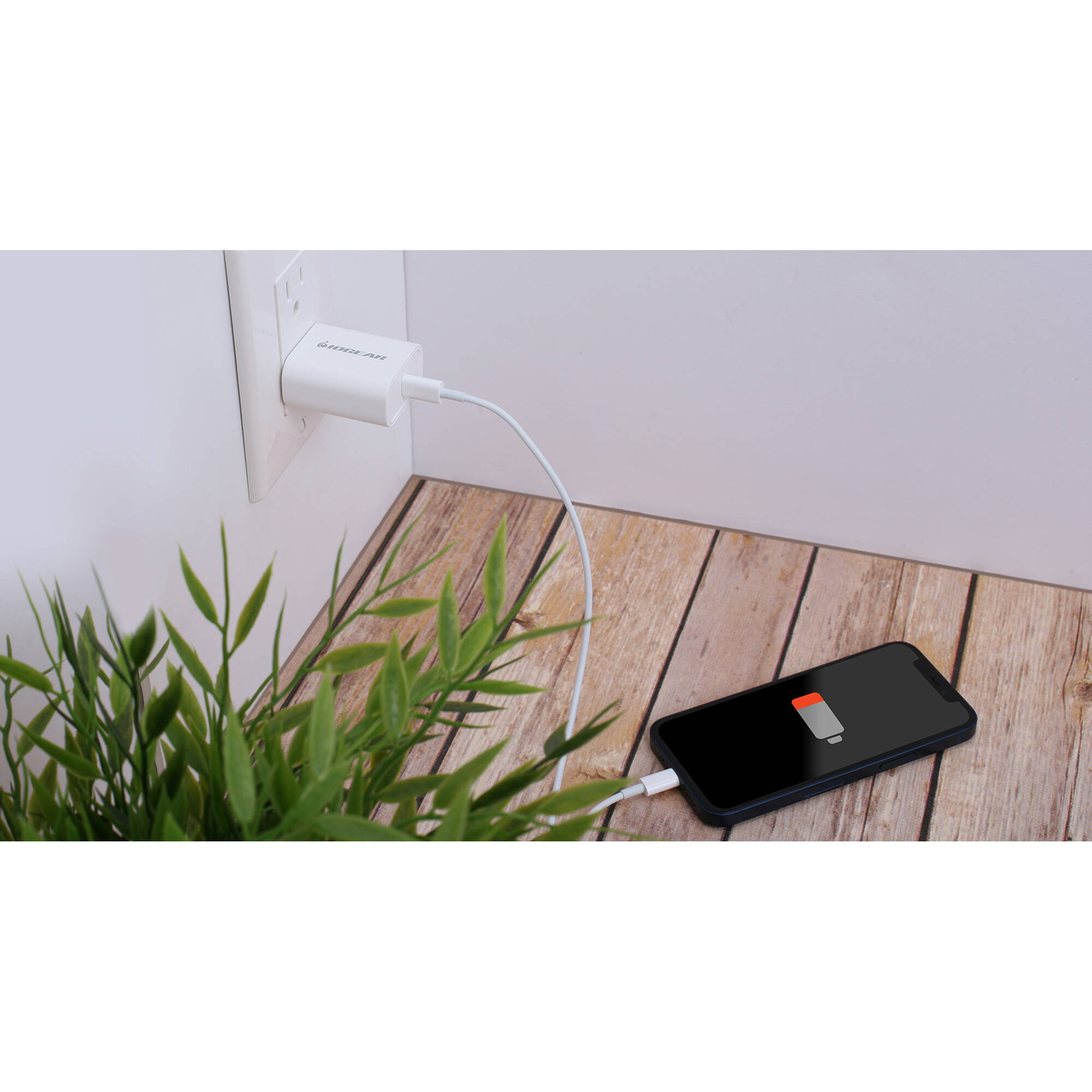 IOGEAR GearPower 20W USB-C charger 2-pack for phones and tablets — view 6