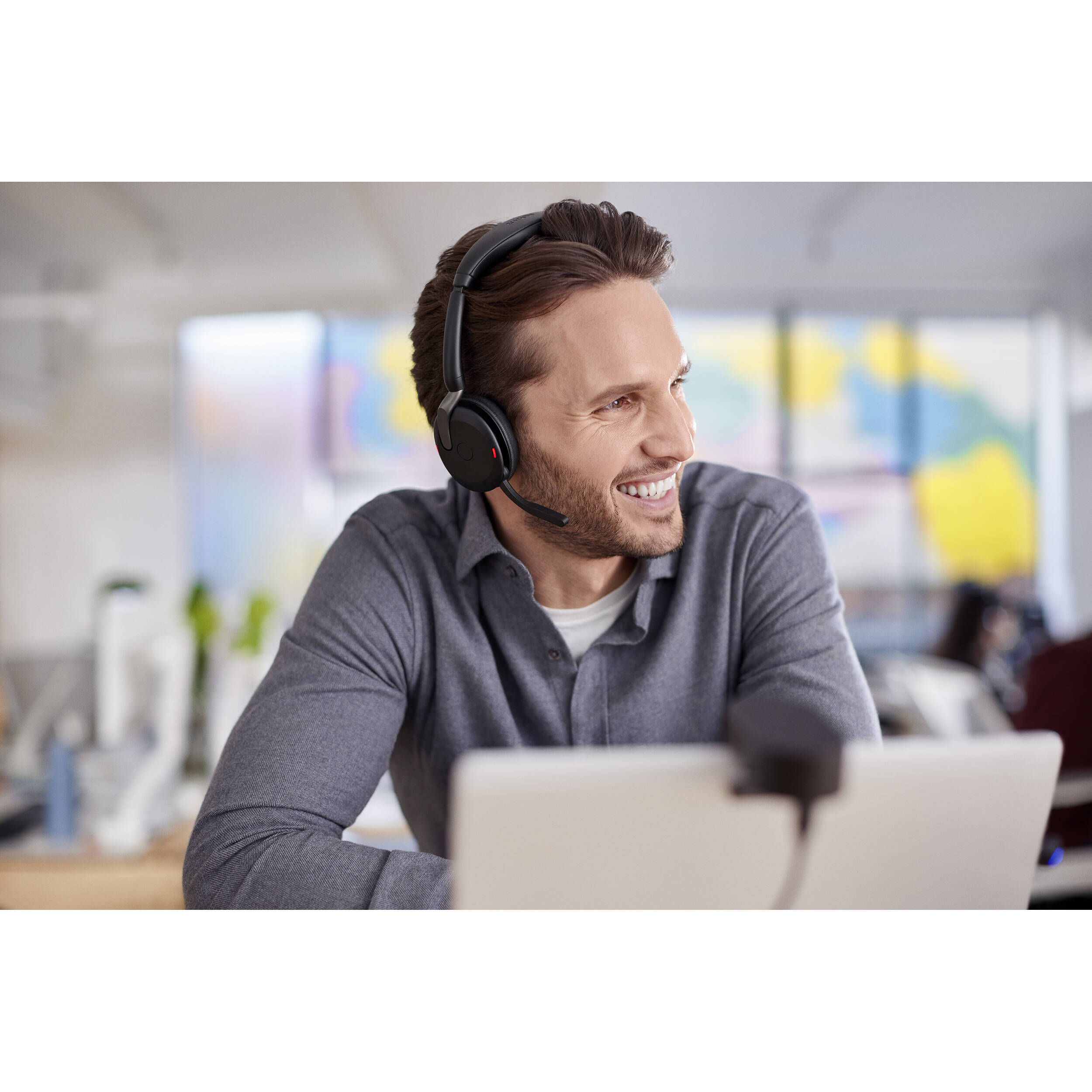 Jabra Evolve2 65 Flex black binaural wireless stereo headset with USB-C connectivity — view 12