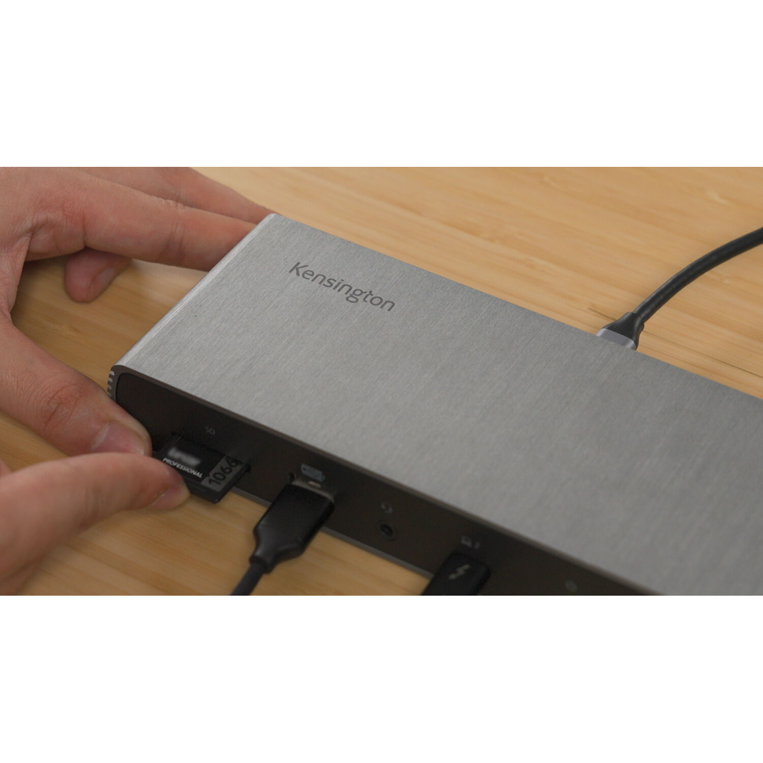 SD5780T TB 4 Dual 4K Dock — view 11