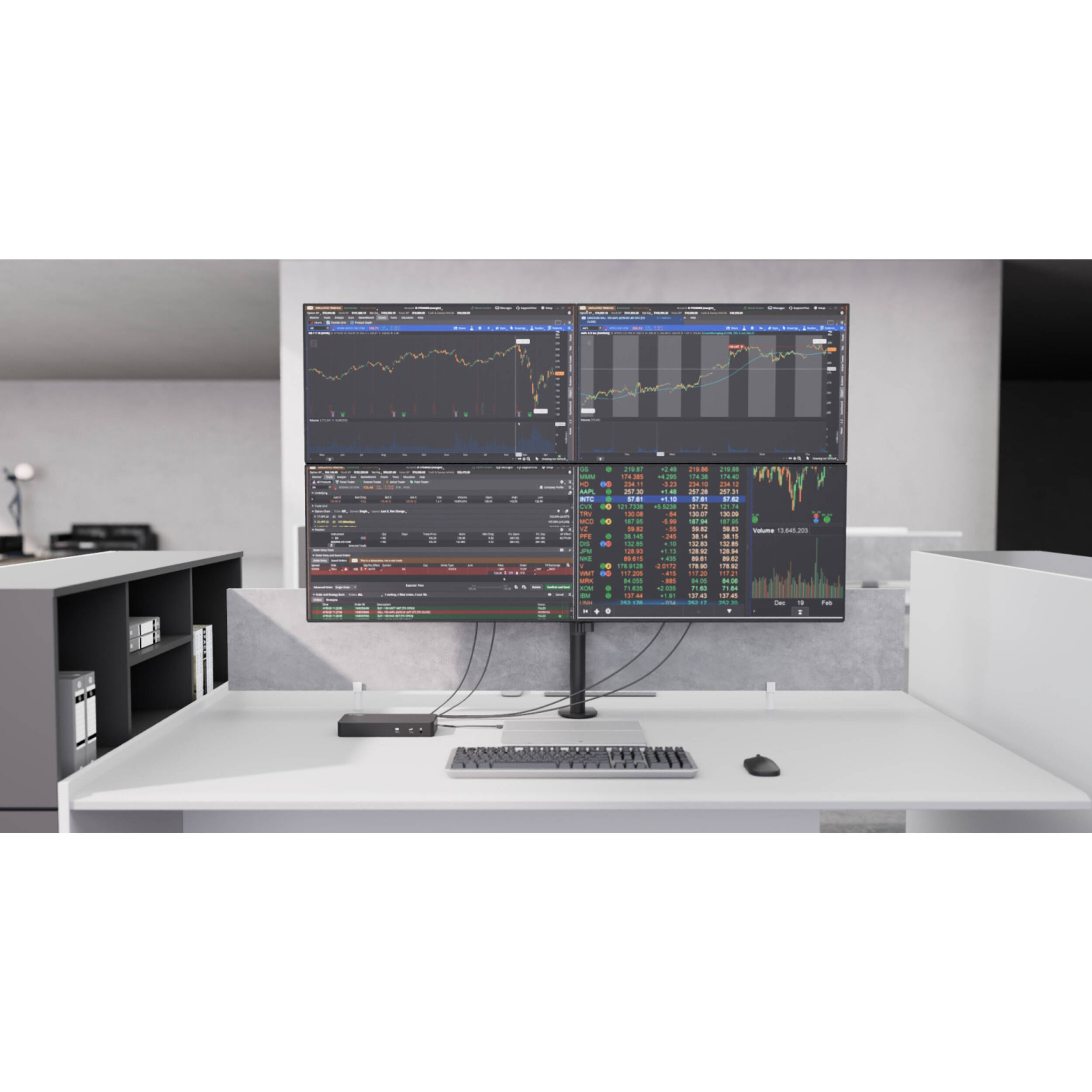 SD4790P USB C and USB A — view 10