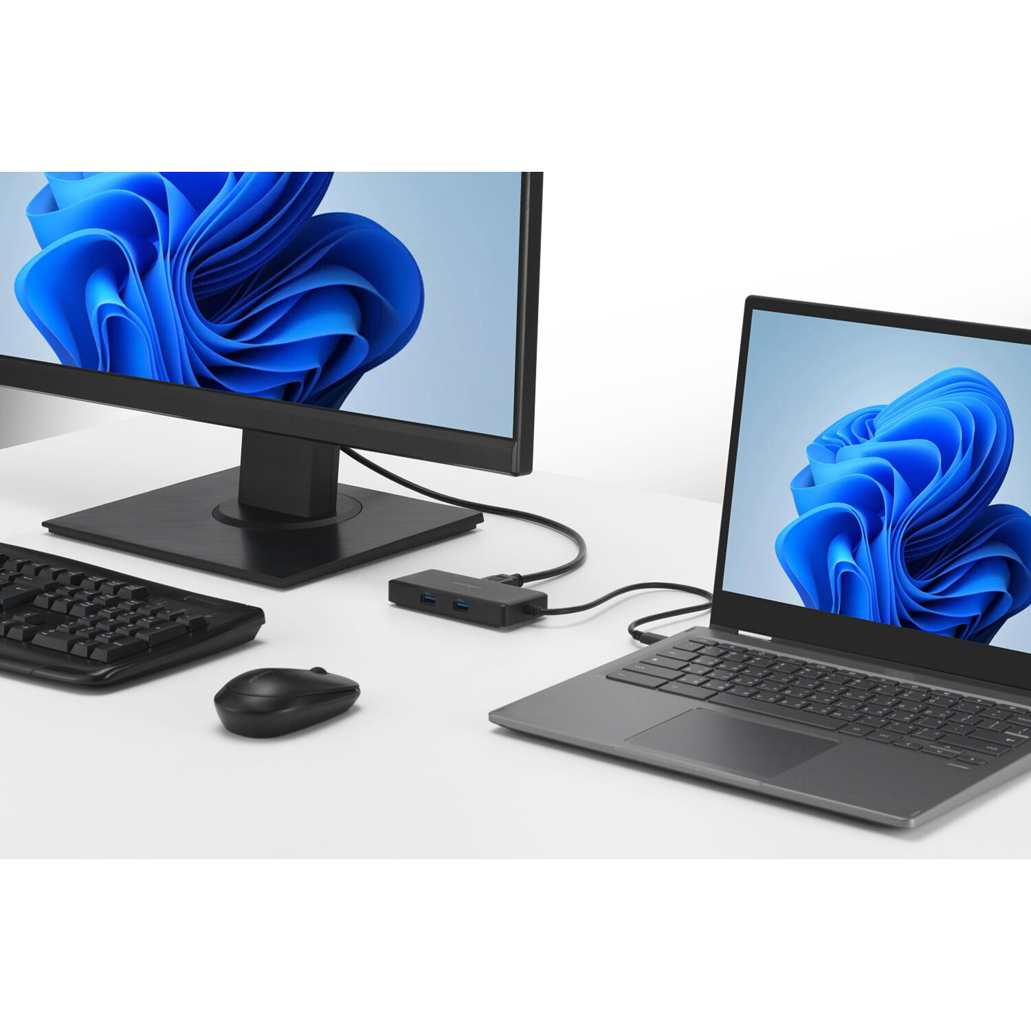 Kensington G1000P USB-C mini dock, chrome finish, single 4K output, compact form — view 9