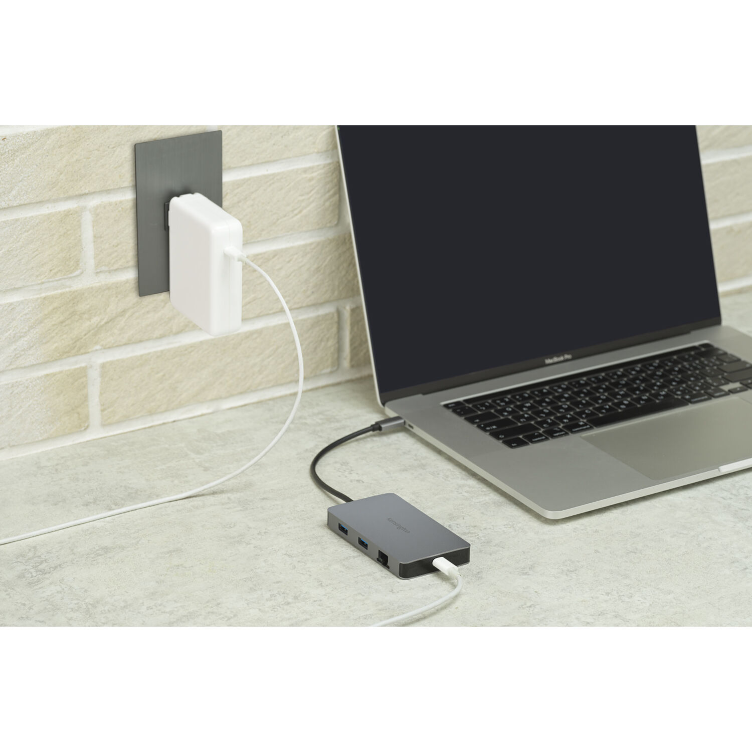 UH1450P USB-C MOBILE DOCK — view 10