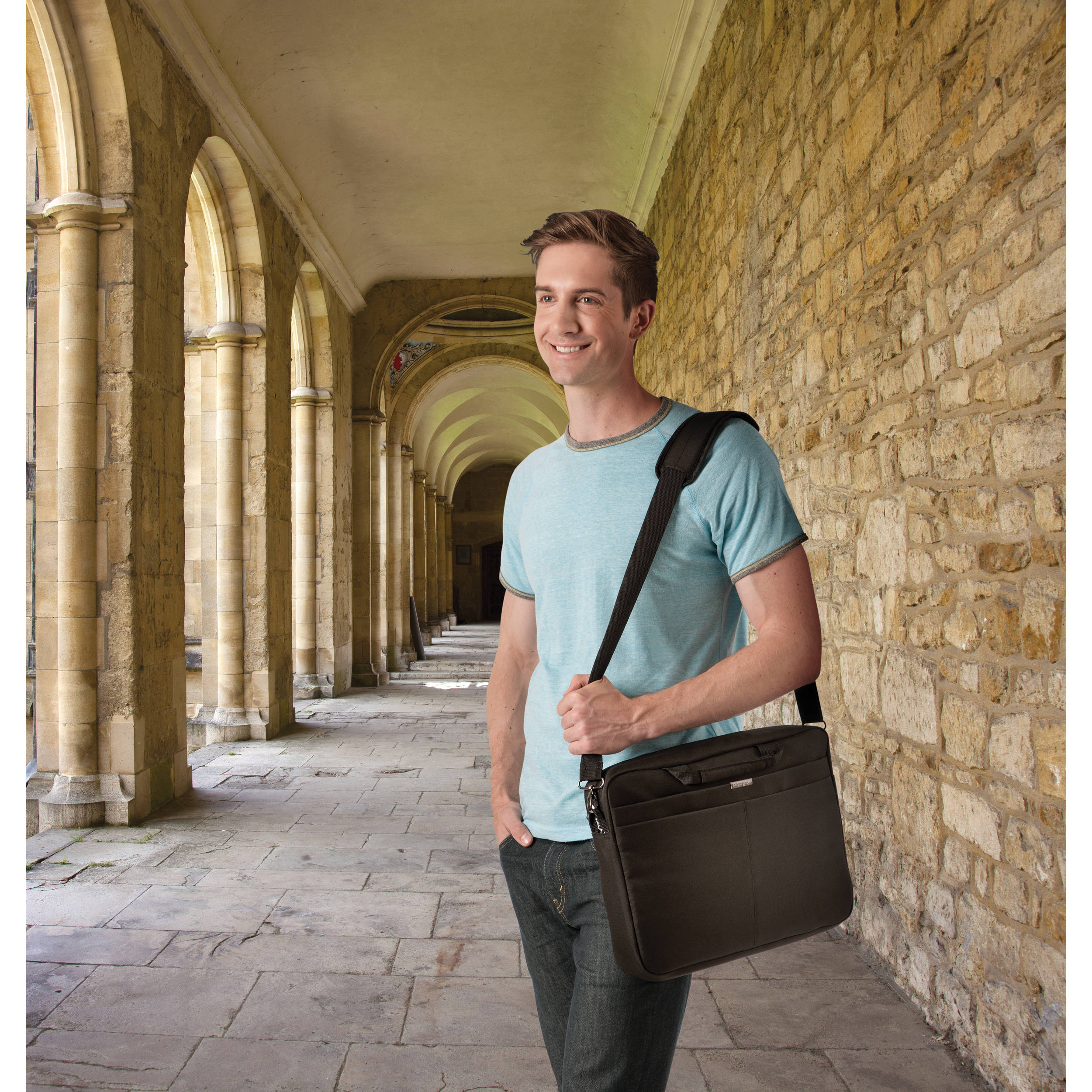 LS240 Laptop Carrying Case bla — view 7