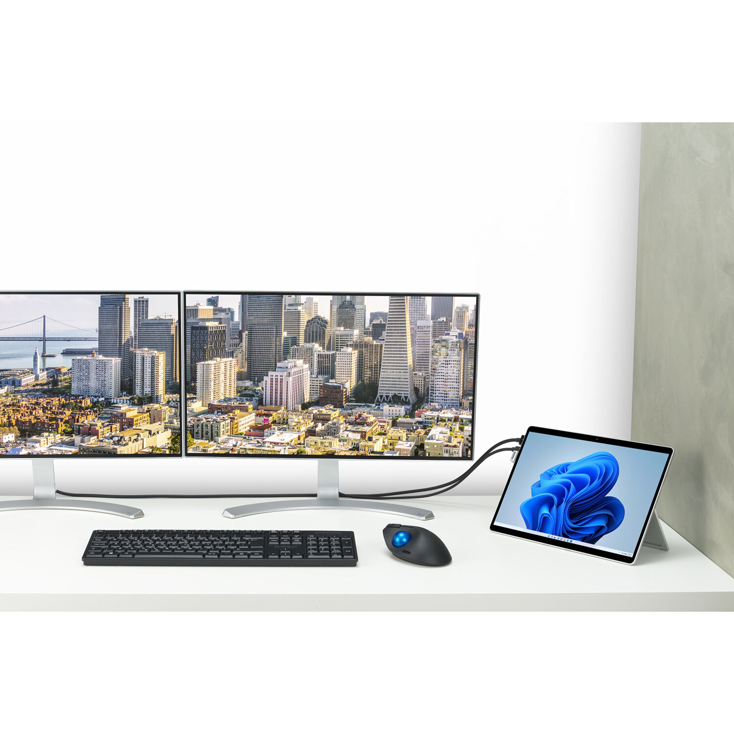 Kensington CAC reader adapter for Surface Pro 9 with USB-C pass-through and smart card support — view 7