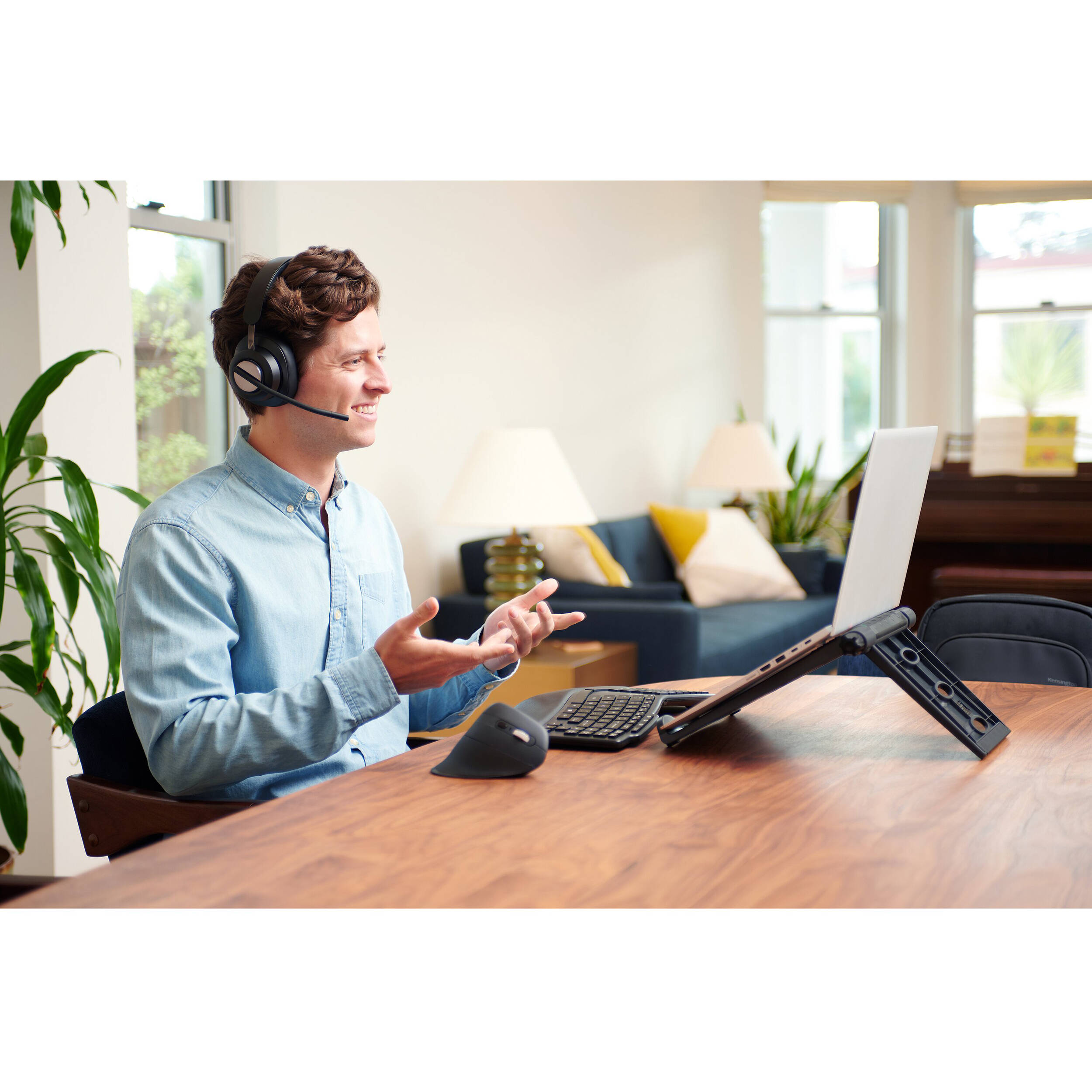 Kensington KM675 wireless ergonomic keyboard and mouse combo set for comfortable office productivity — view 10