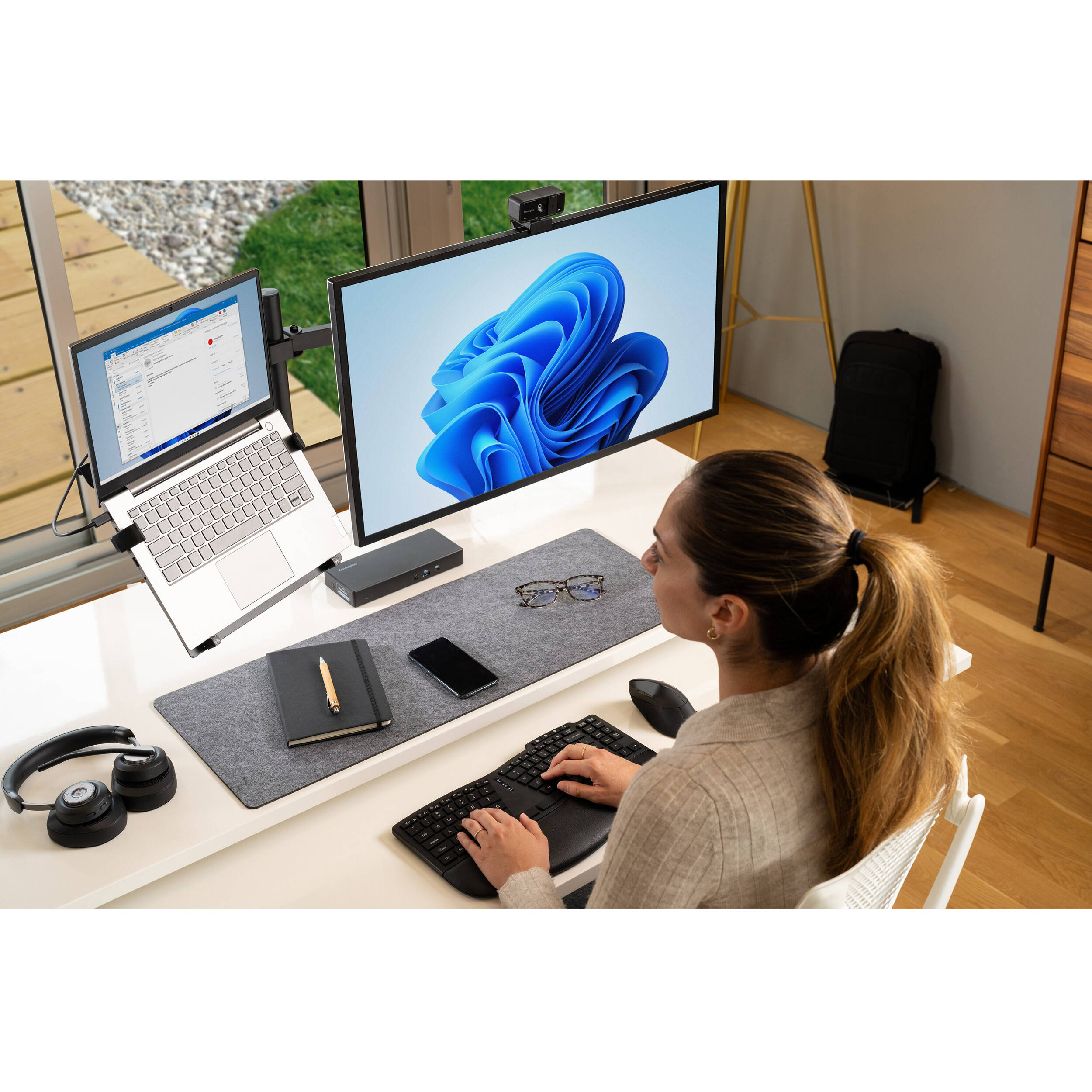 Kensington KM675 wireless ergonomic keyboard and mouse combo set for comfortable office productivity — view 8
