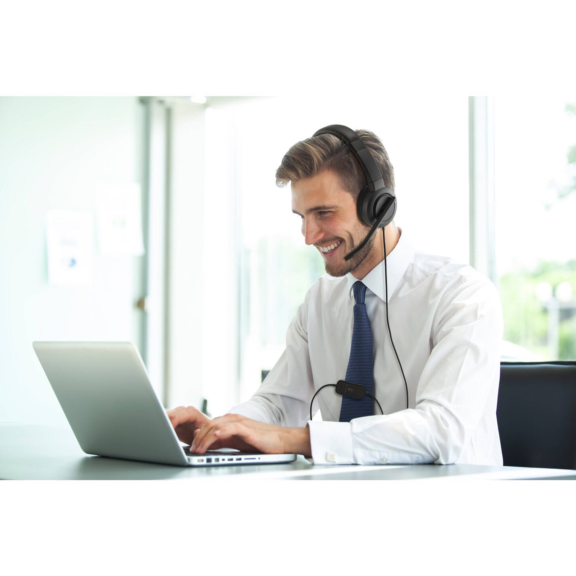 H1000 USB C On Ear Headset — view 17