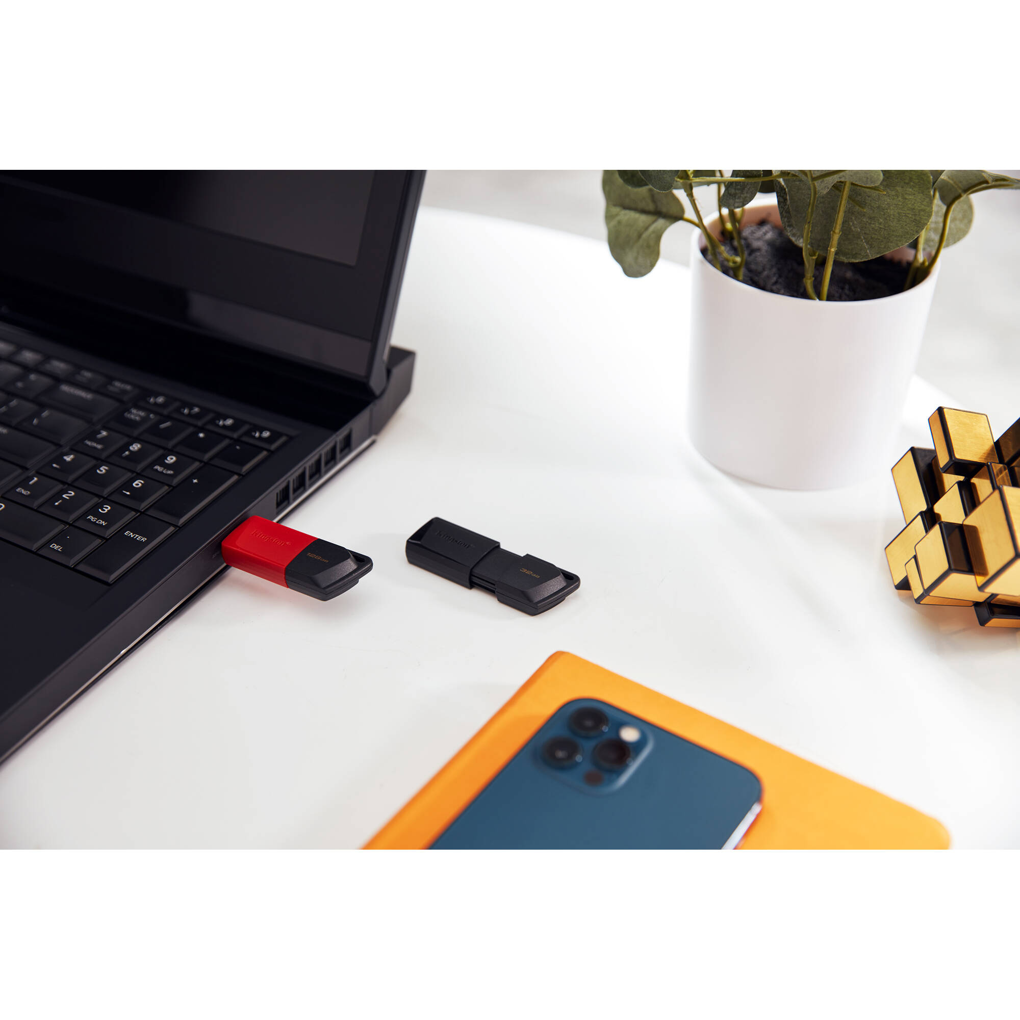 Kingston Data Traverler — view 7