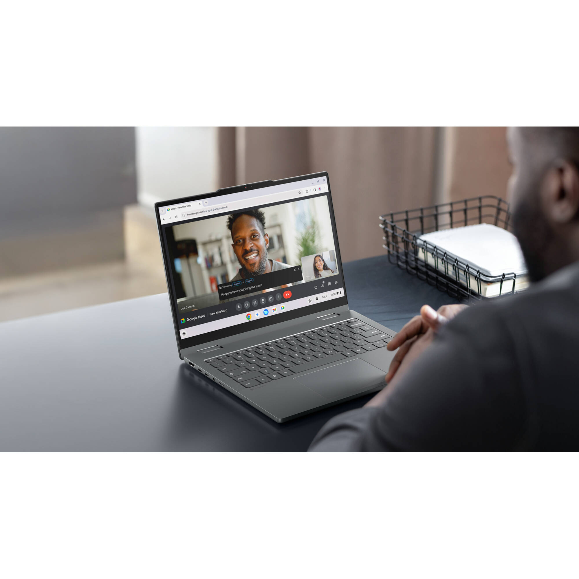 Lenovo Chrome Plus 2-in-1 Chromebook with 14-inch WUXGA touch display, Intel Core 5, and grey finish — view 24